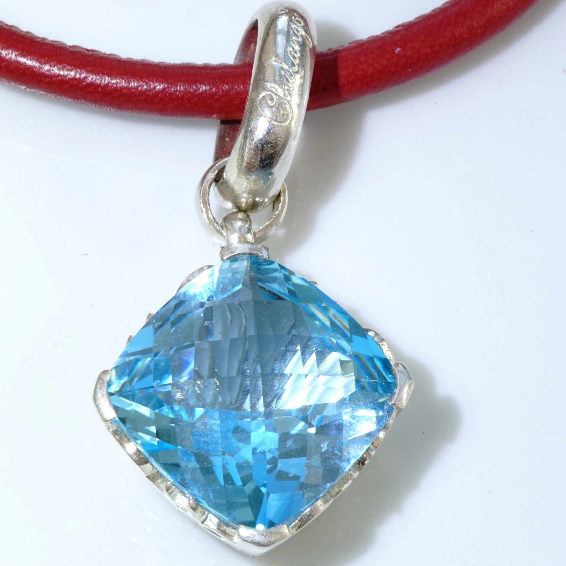 Chilango pendant Sky Topaz Flower 925 silver Prestige Crystal Dreams (treated), signed, with orig. Case