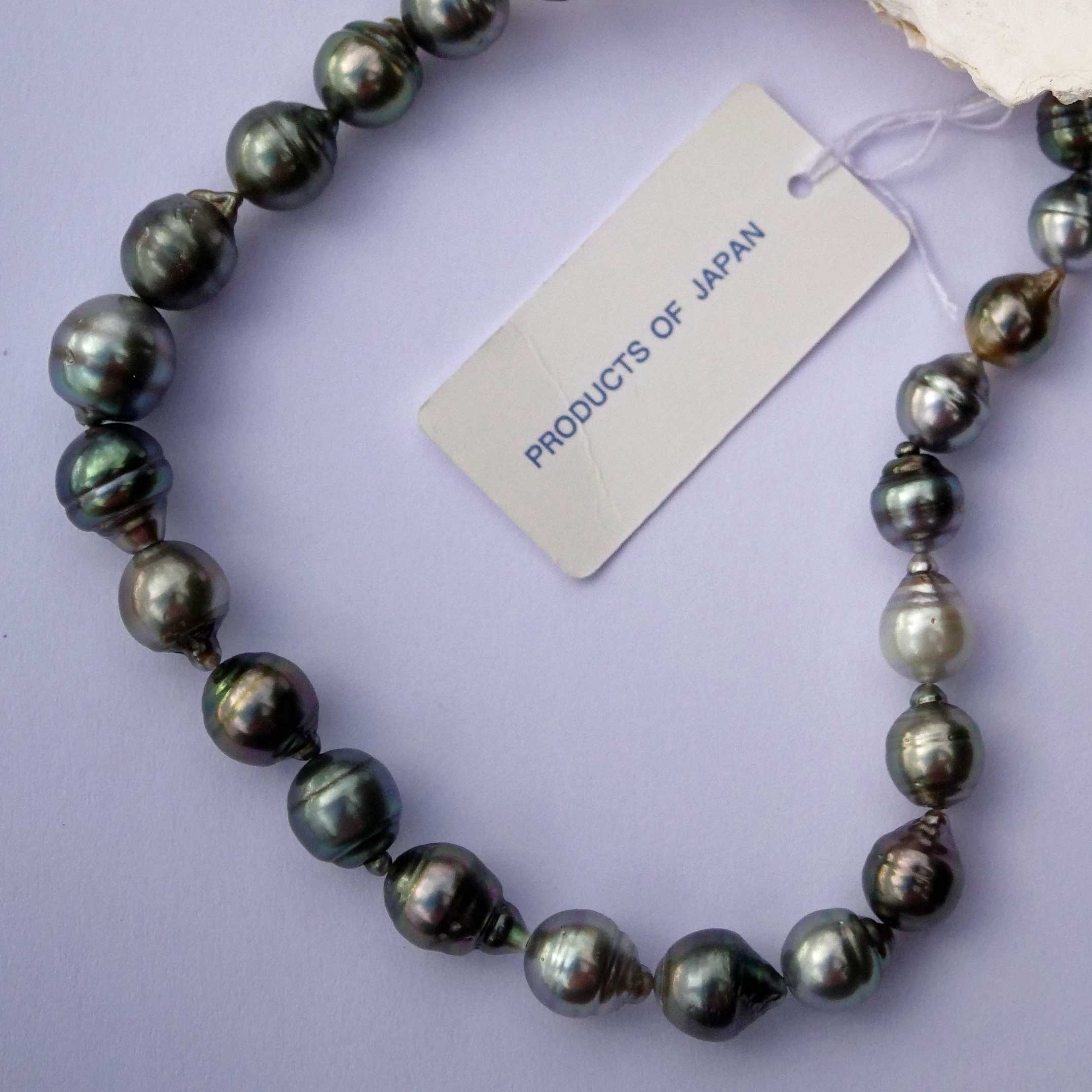 Tahitian cultured Pearl Strand 8-11 mm baroque strong Luster untreated