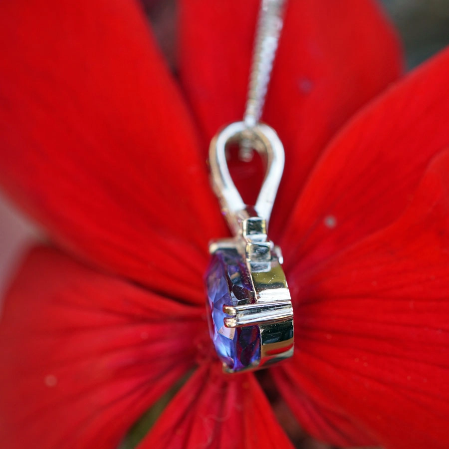 Tansanit Brillant Anhänger mit Kette 900/850er Platin