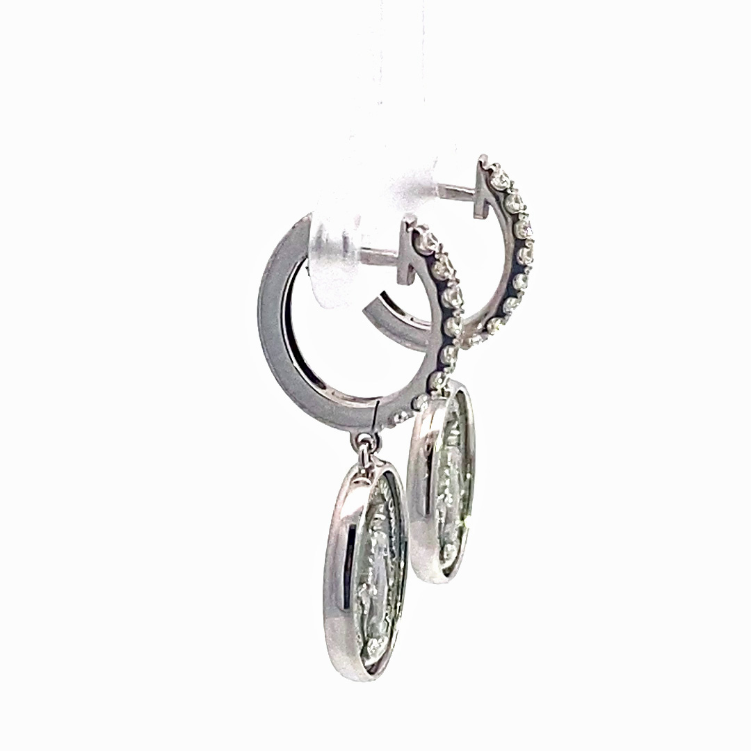 Style Icon Brilliant Madonna Earrings 750 White Gold 0.30 ct TW VS