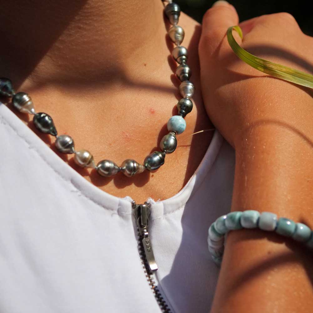 Larimar Tahitian cultured Pearl Necklace 8-11 mm baroque beautiful Quality with intense lustre untreated 46,50 cm long
