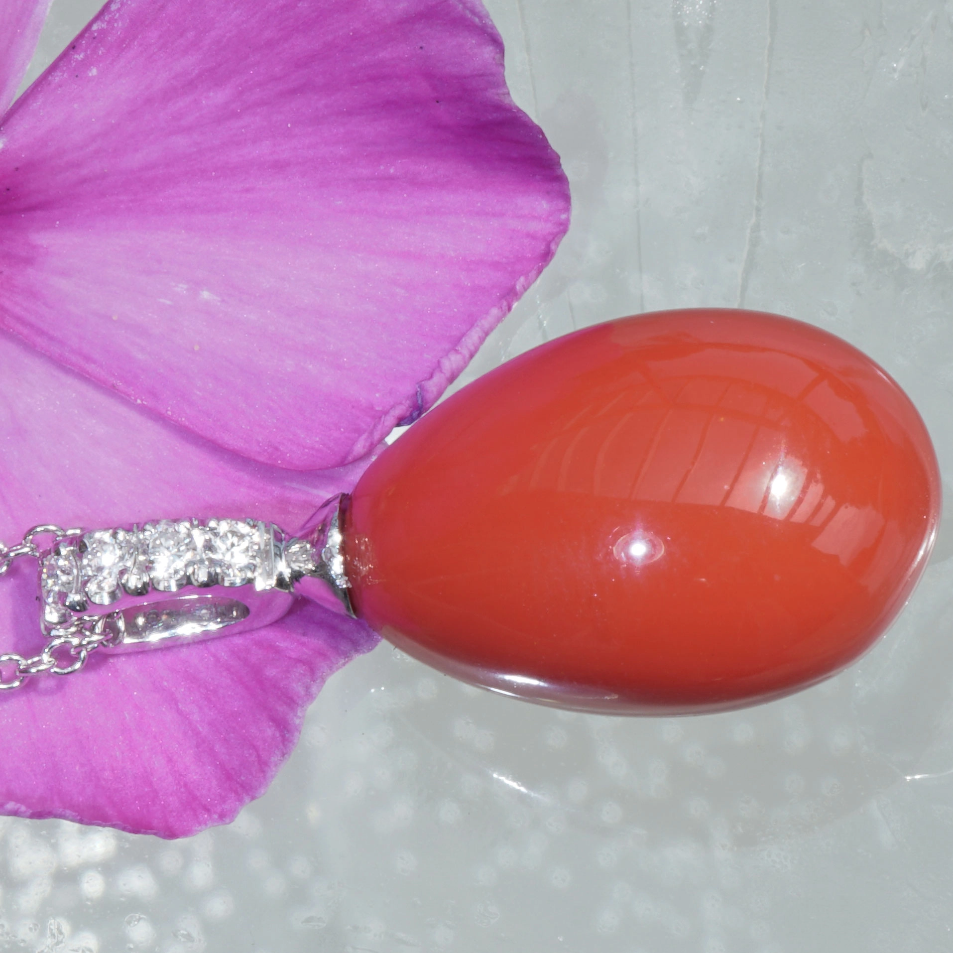 Fine Sardegna Drop Brilliant Pendant Chain 18 kt White Gold...sooo elegant