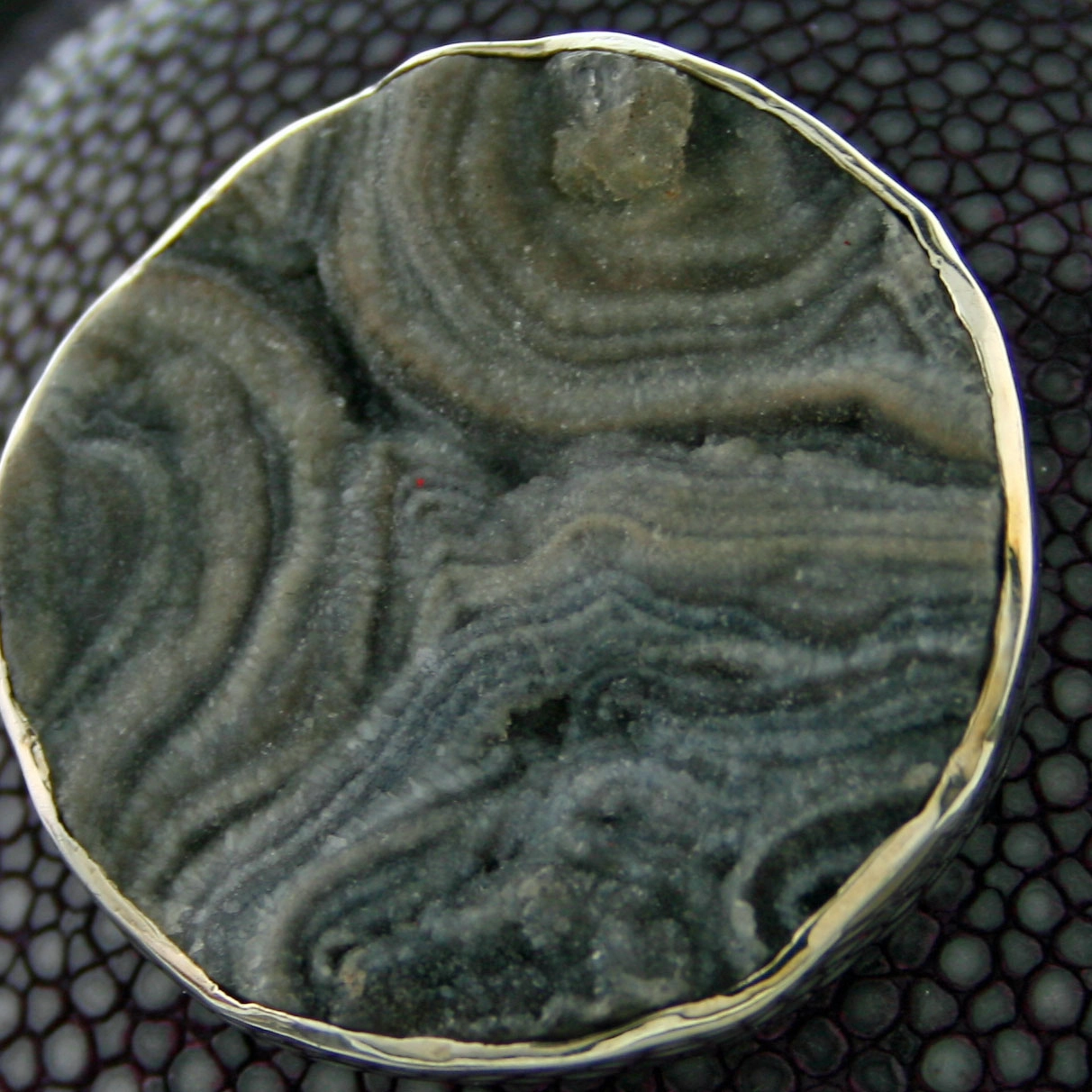 Rochenleder-Armreif,Quarzkristalldruse,925/-Silber