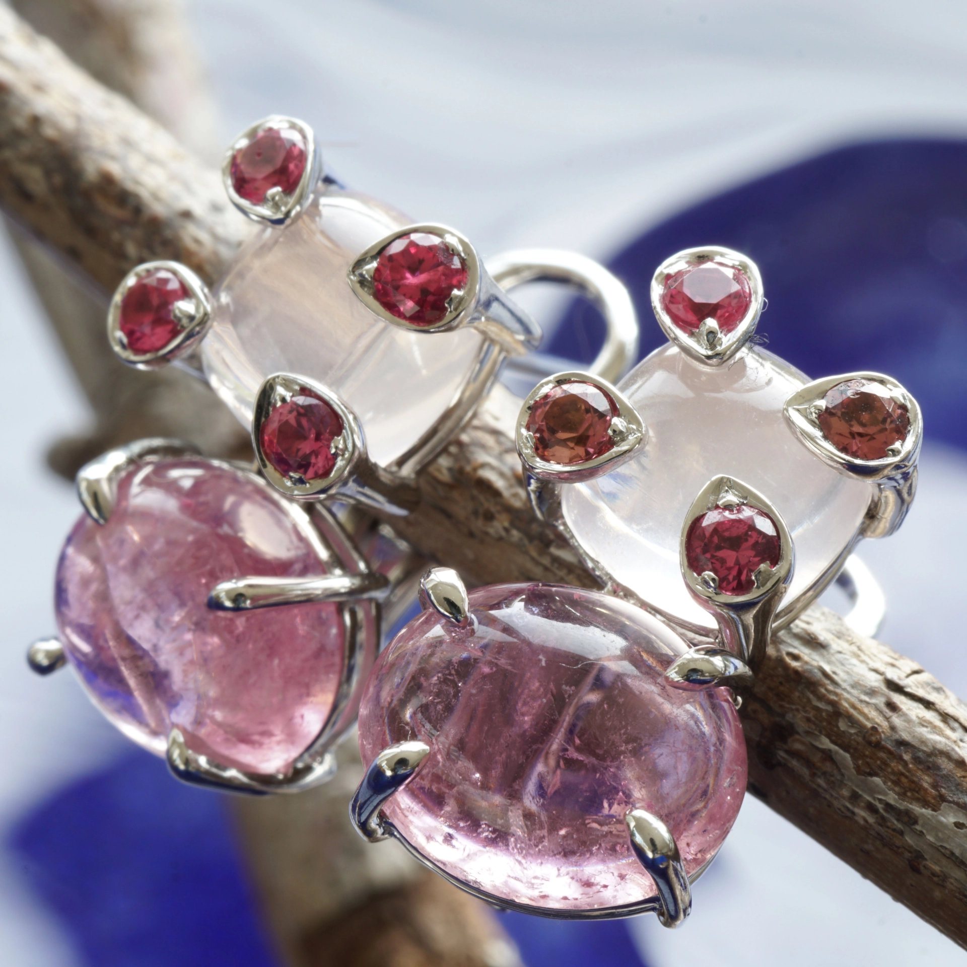 Spinel Tourmalin Rosequartz Earrings 18 kt Whitegold...rare electric pink Color