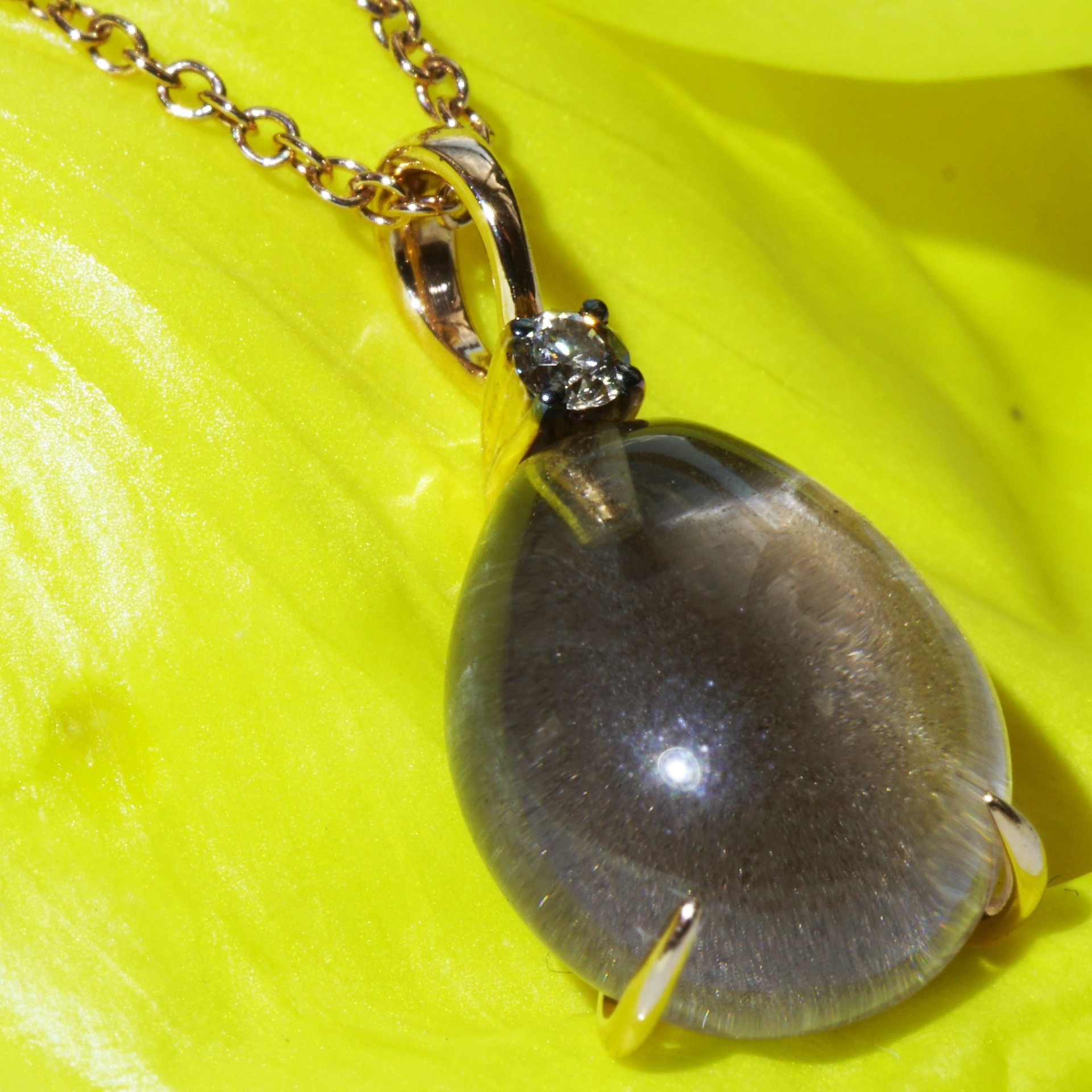Drop Ring ...soo sweet...with smokeyquartz and brown diamond...made in Italy