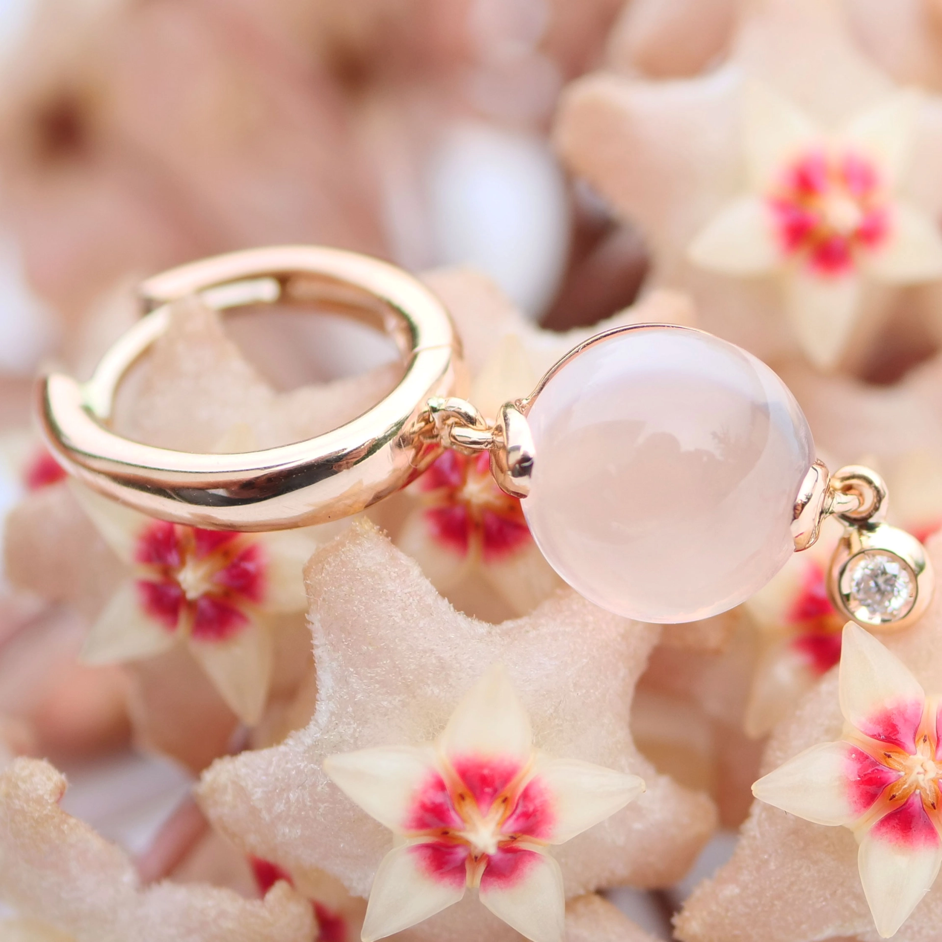 Rosequartz and Diamonds....ideal Kombination with Rosegold