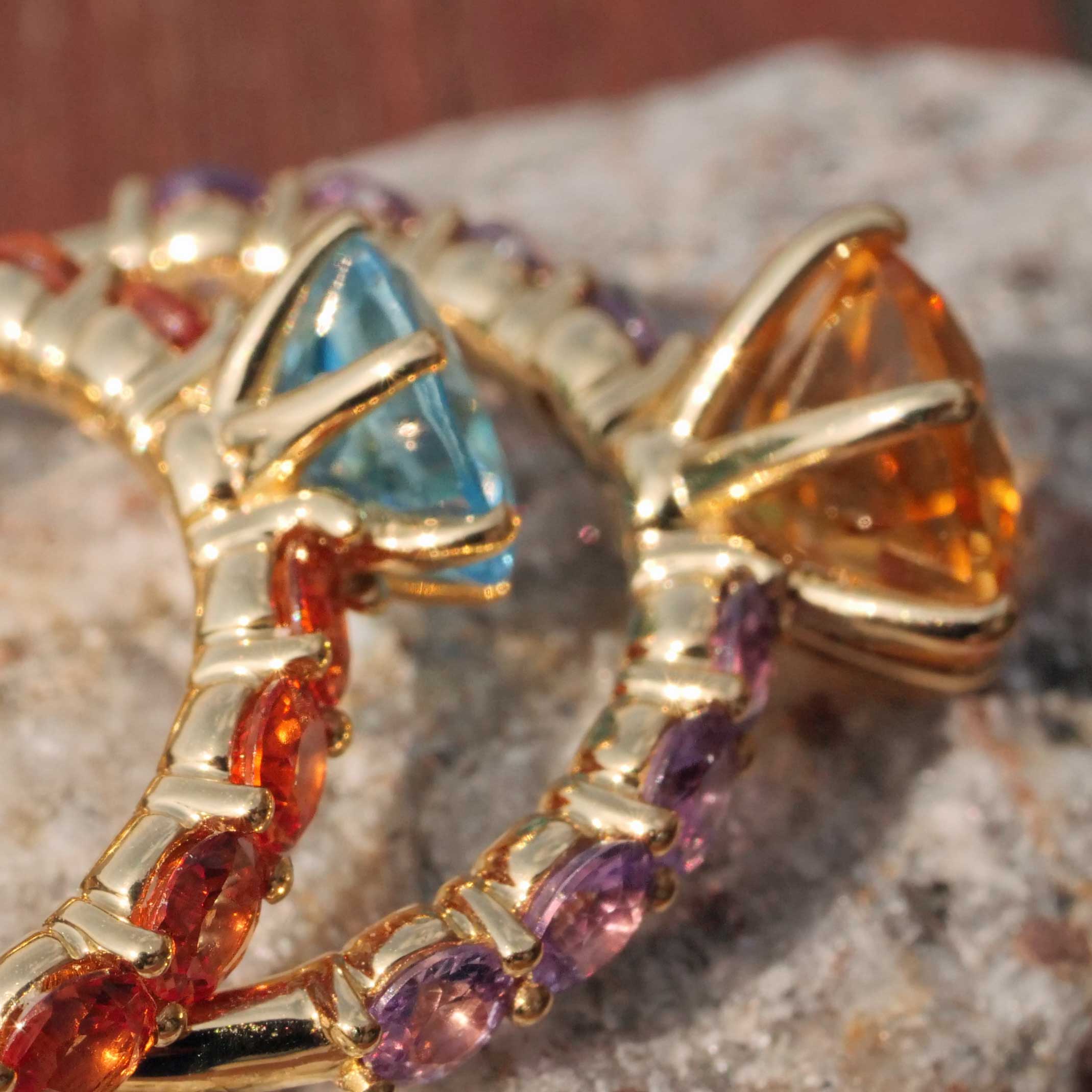 Cool Color Gemstone Jewellery I Sapphire Citrin Ring in 750 Yellow Gold 2.63 ct in gold-yellow and muscatviolet