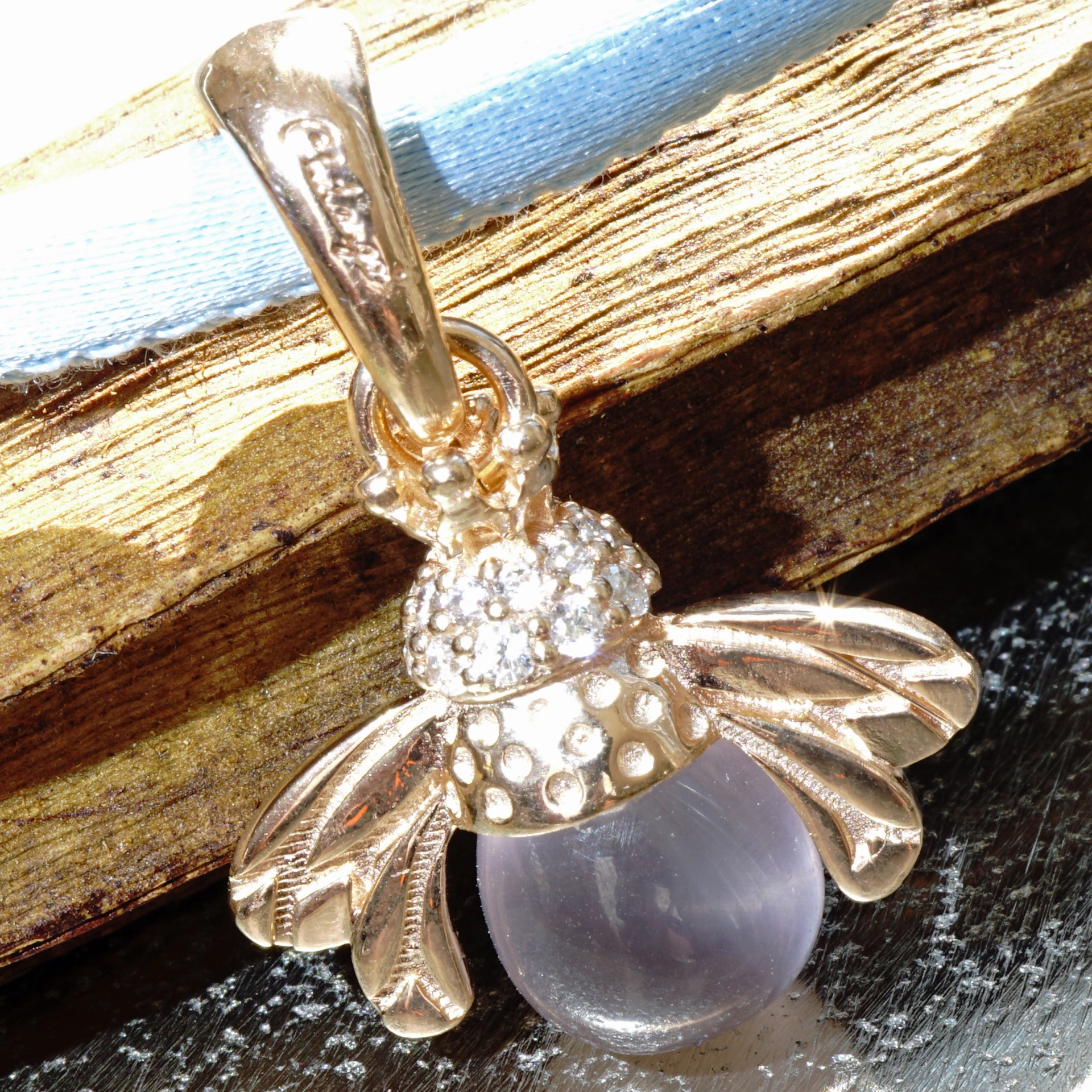The best Silver Jewelery forever....Bee Princess Pendant
