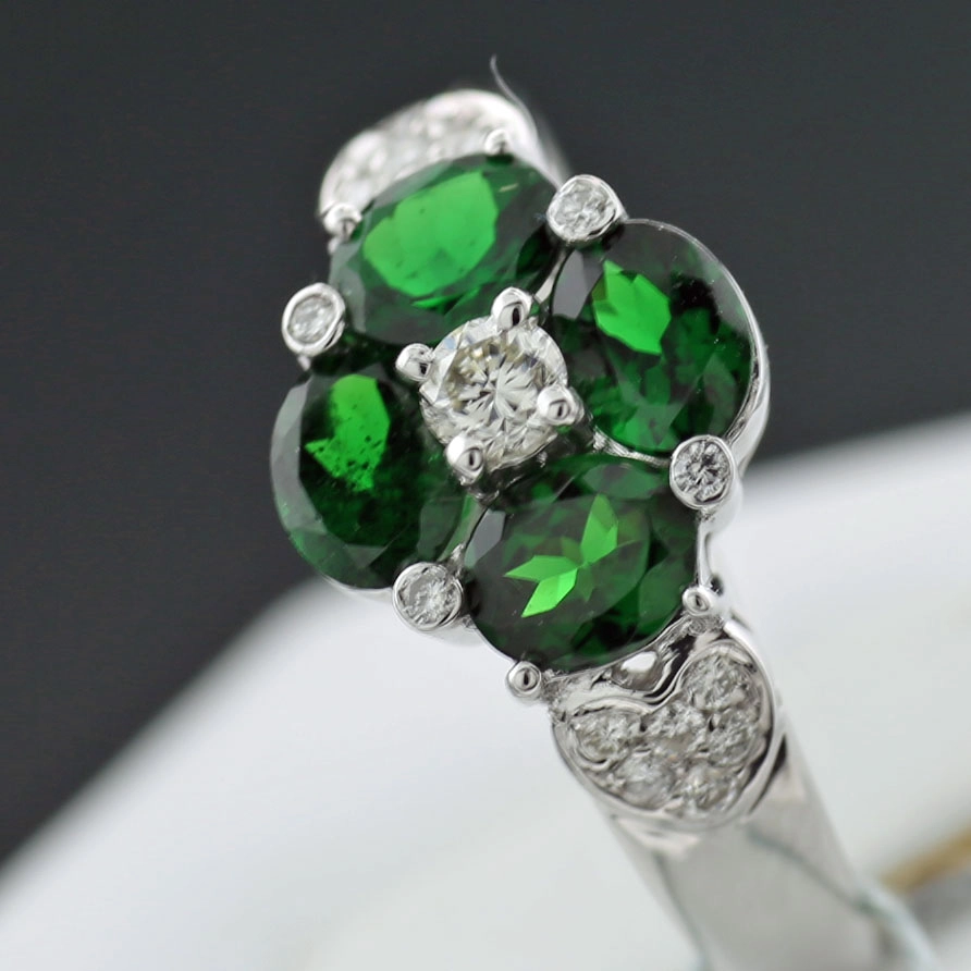 KLEEBLATT!! DEMANTOID Brillant Ring 1.60/0.19 ct 750er Weißgold
