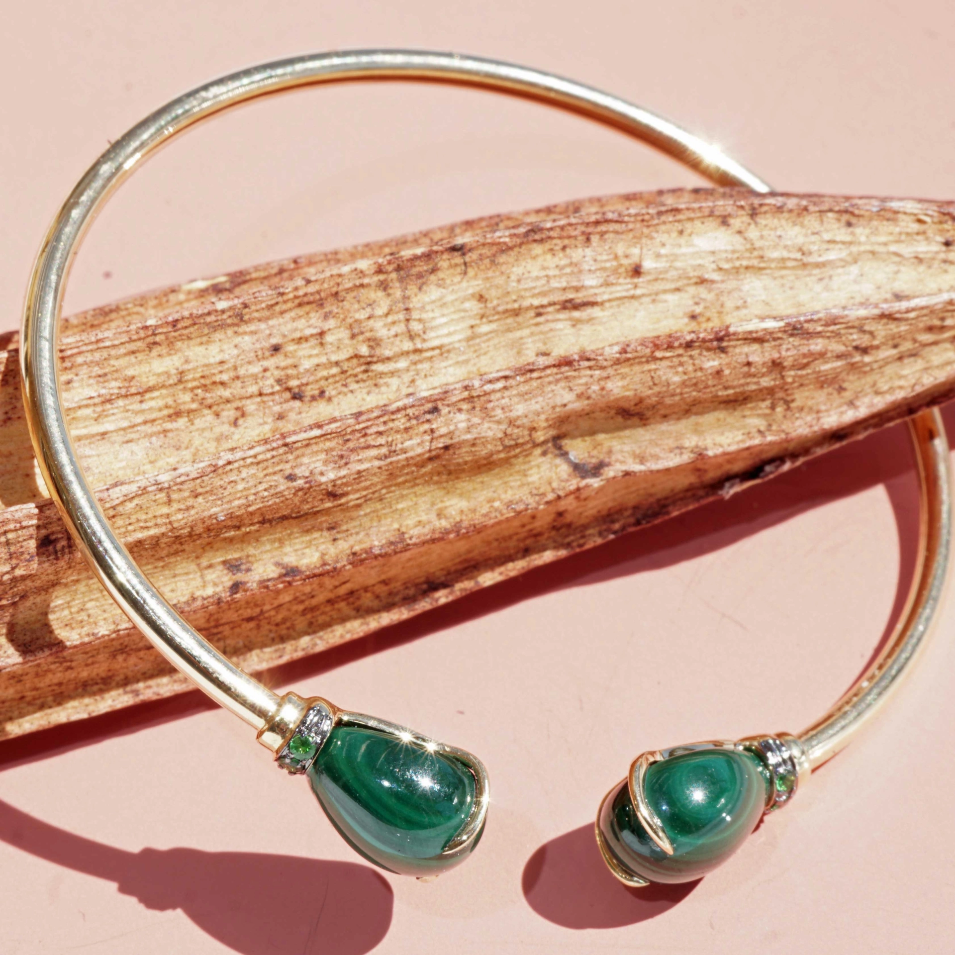 Malachite Tsavorithe Bracelet 18 kt Yellowgold 7 ct ...very nice and elegant!