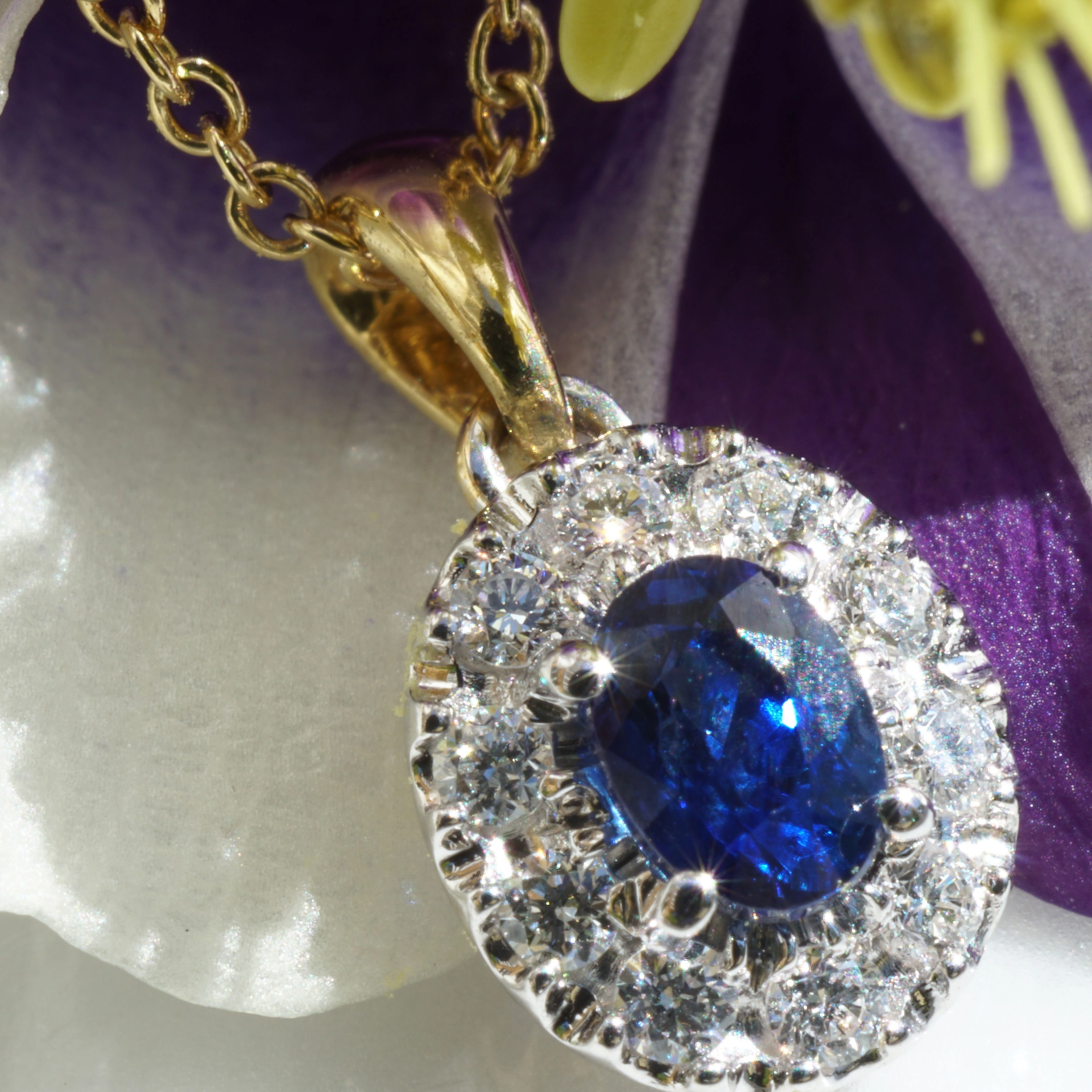 Saphir Brillant Anhänger m. Kette hergestellt in Traditionsgoldschmiede 750er Gelbgold