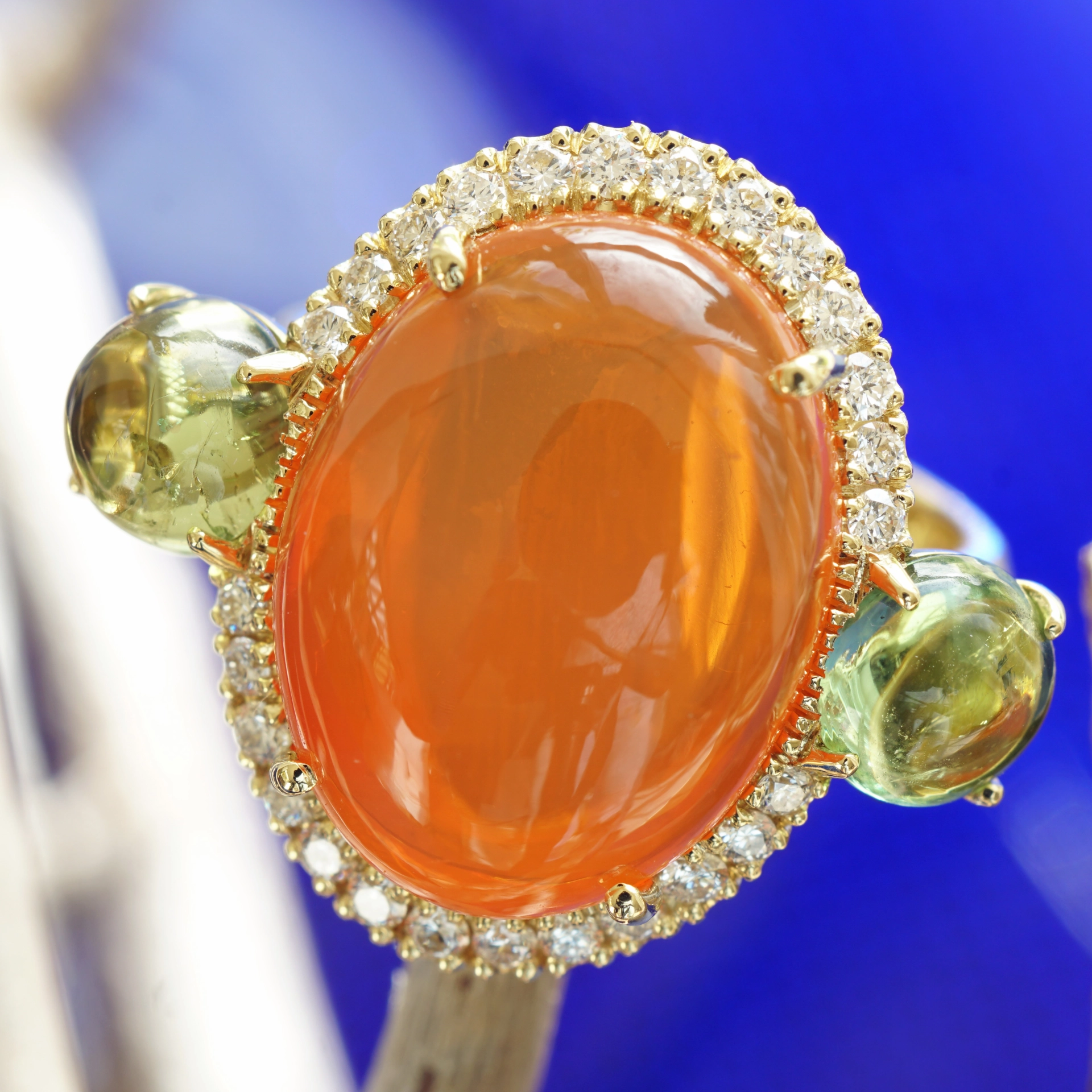 Fireopal Turmalin Ring 18 kt Yellowgold made in Valenza Springcolors