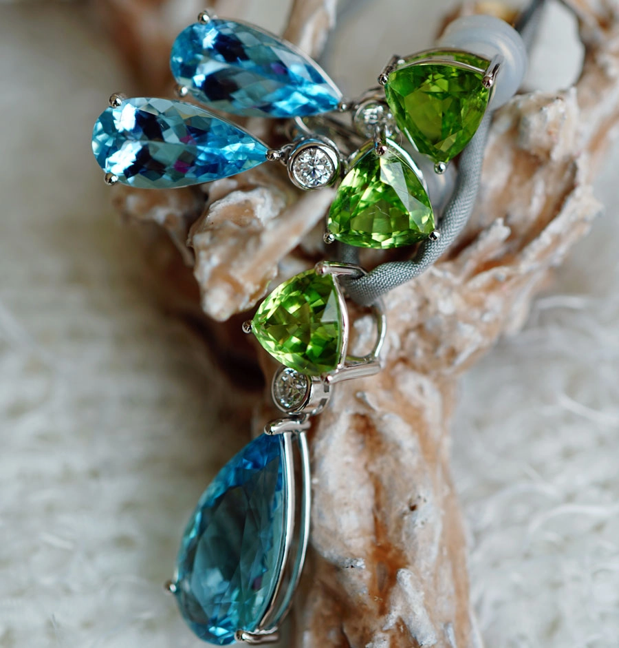 Mint Peridot Aquamarine Brilliant Pendant AAA+ Top Quality Madagascar 750 White Gold