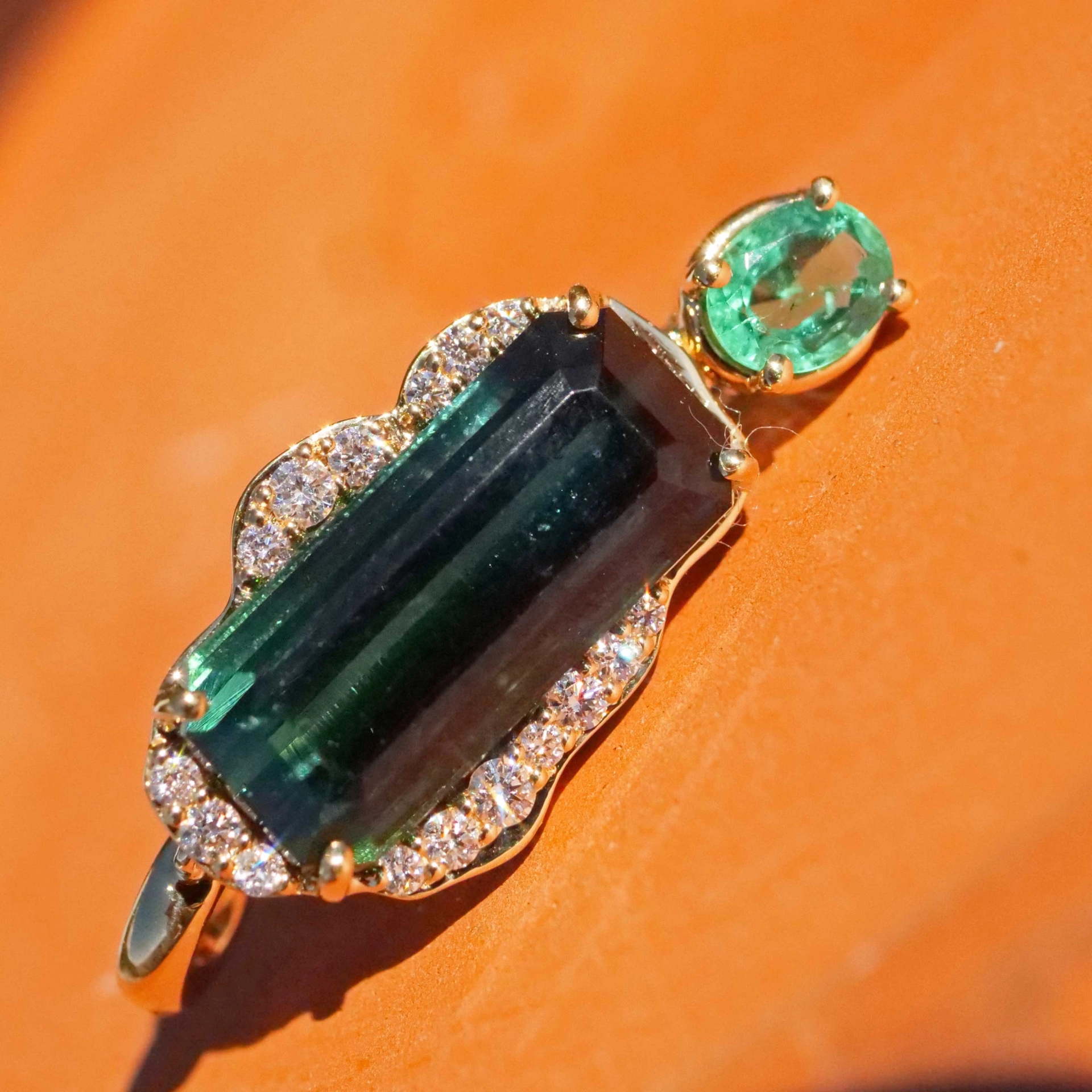 Tourmaline Emerald Pendant from Afghanistan 5.30 ct bicolor petrol blue green