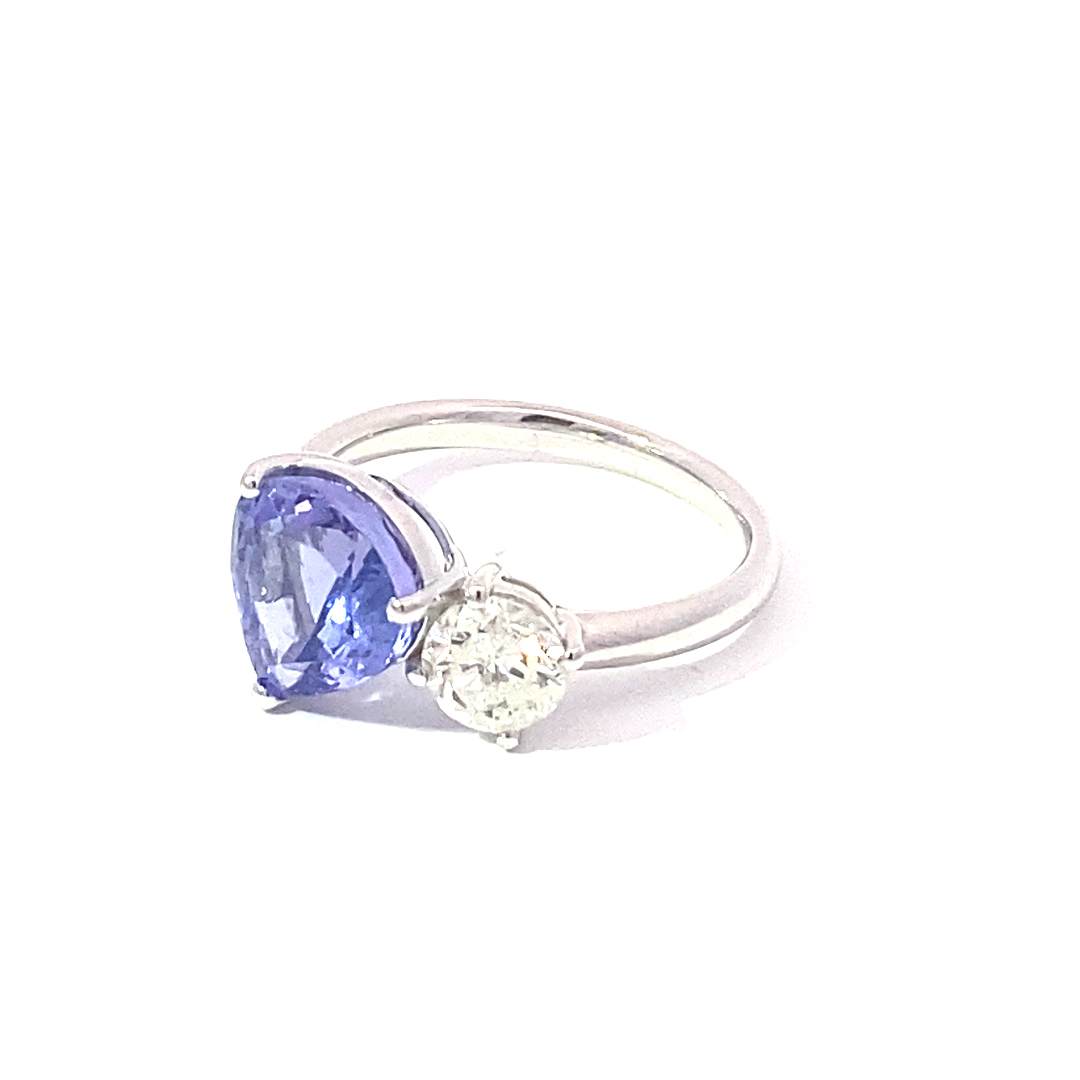 Tanzanite Brilliant Ring 750 White Gold 2.30 ct 0.42 ct great Design to combine as a Plug-in 