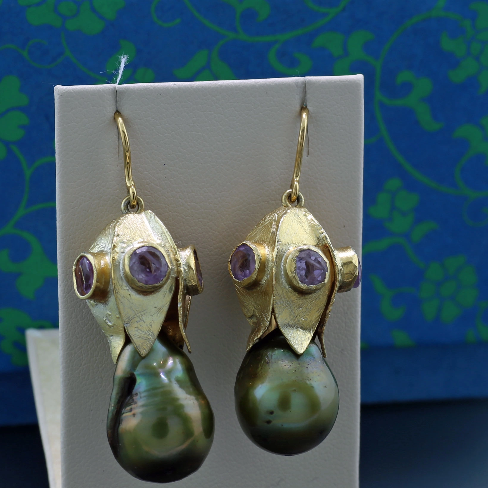 Ohrhänger mit Amethysten in Silber/vergoldet, Hacken in 585er Gelbgold