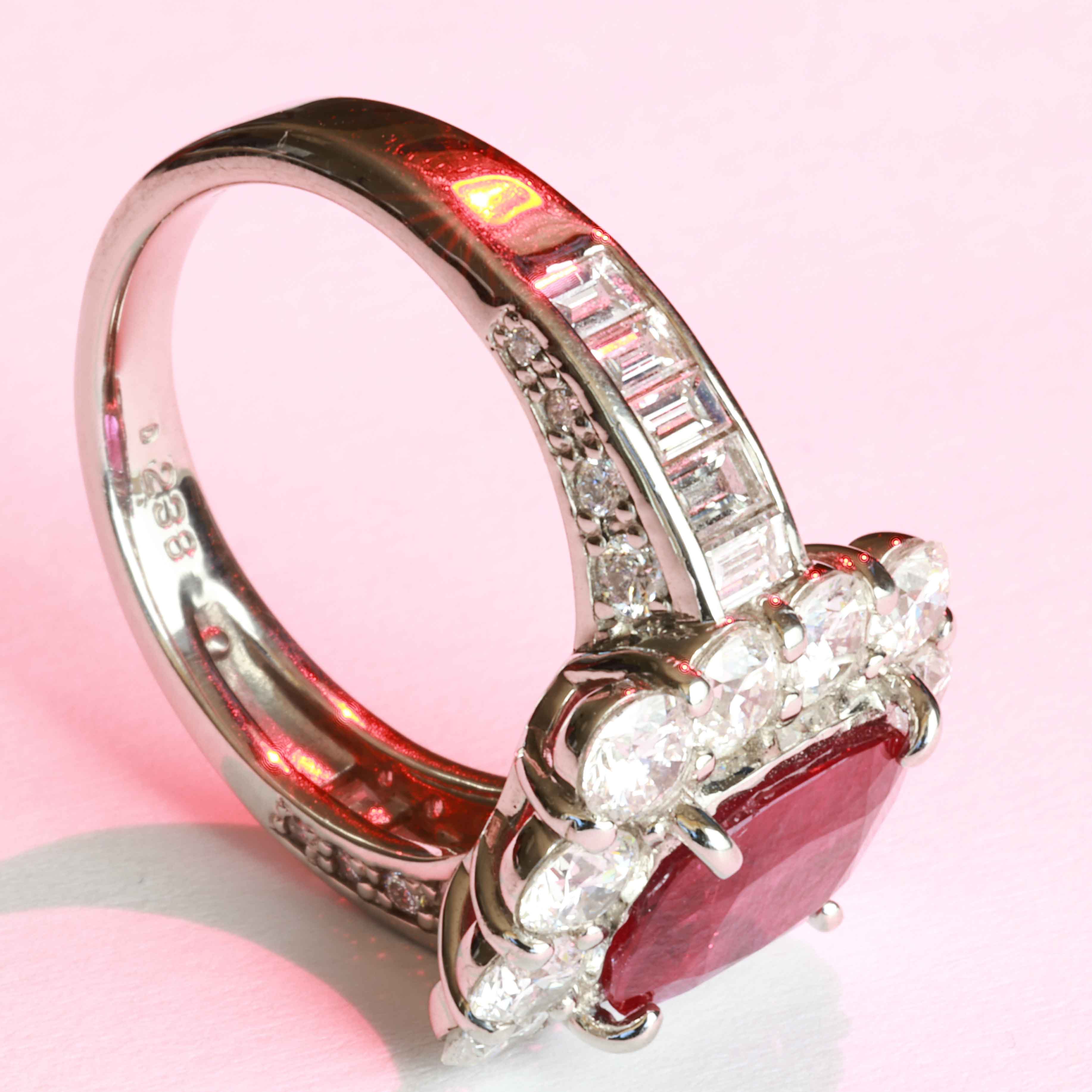 Unheated Burma Ruby Brilliant Ring 2.60 ct 2.38 ct Myanmar 950 platinum GRS certificate