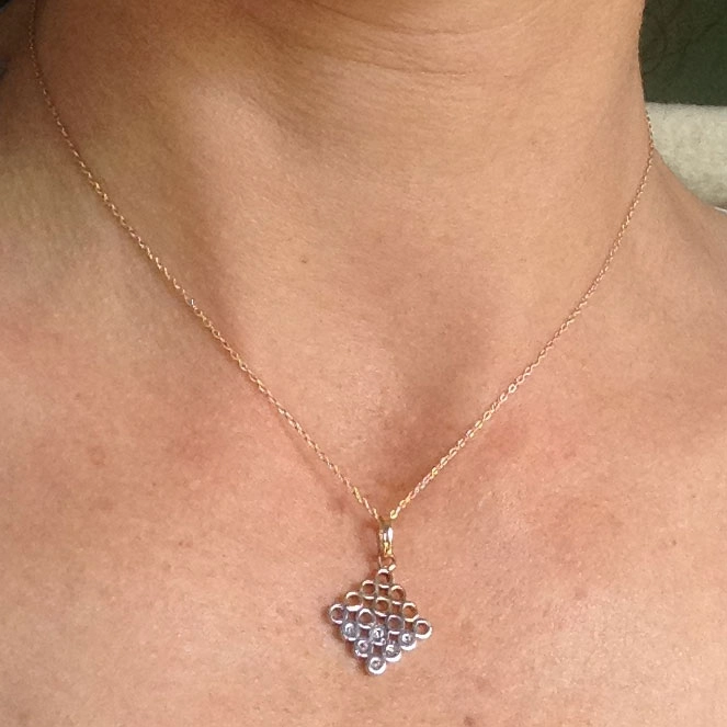Diamant-Anhänger mit Kette, 900er-Platin/750er-Gelbgold,