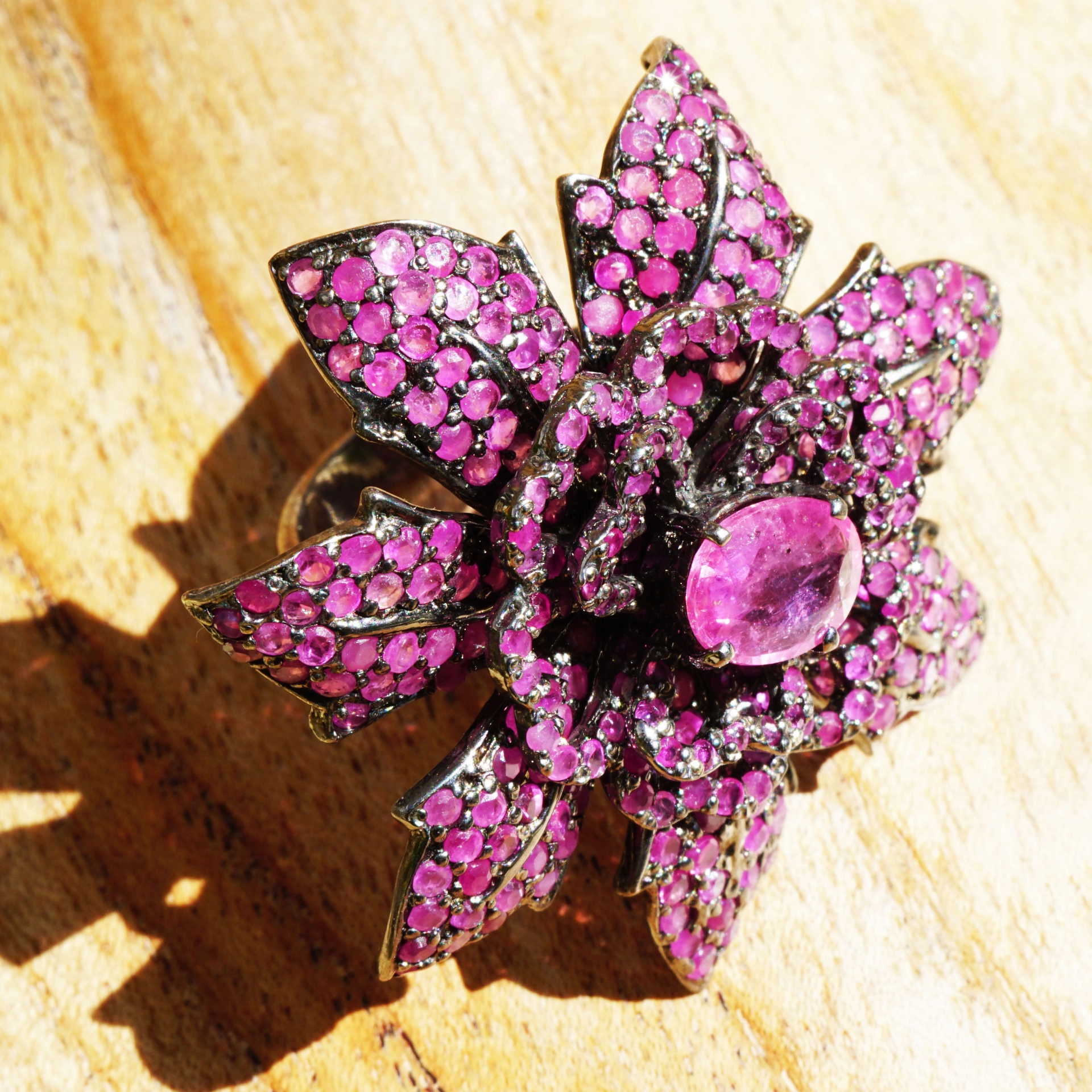Blüten Rubin Ring 925er Silber 43 x 44 mm .....der Schmuck Pop Star....