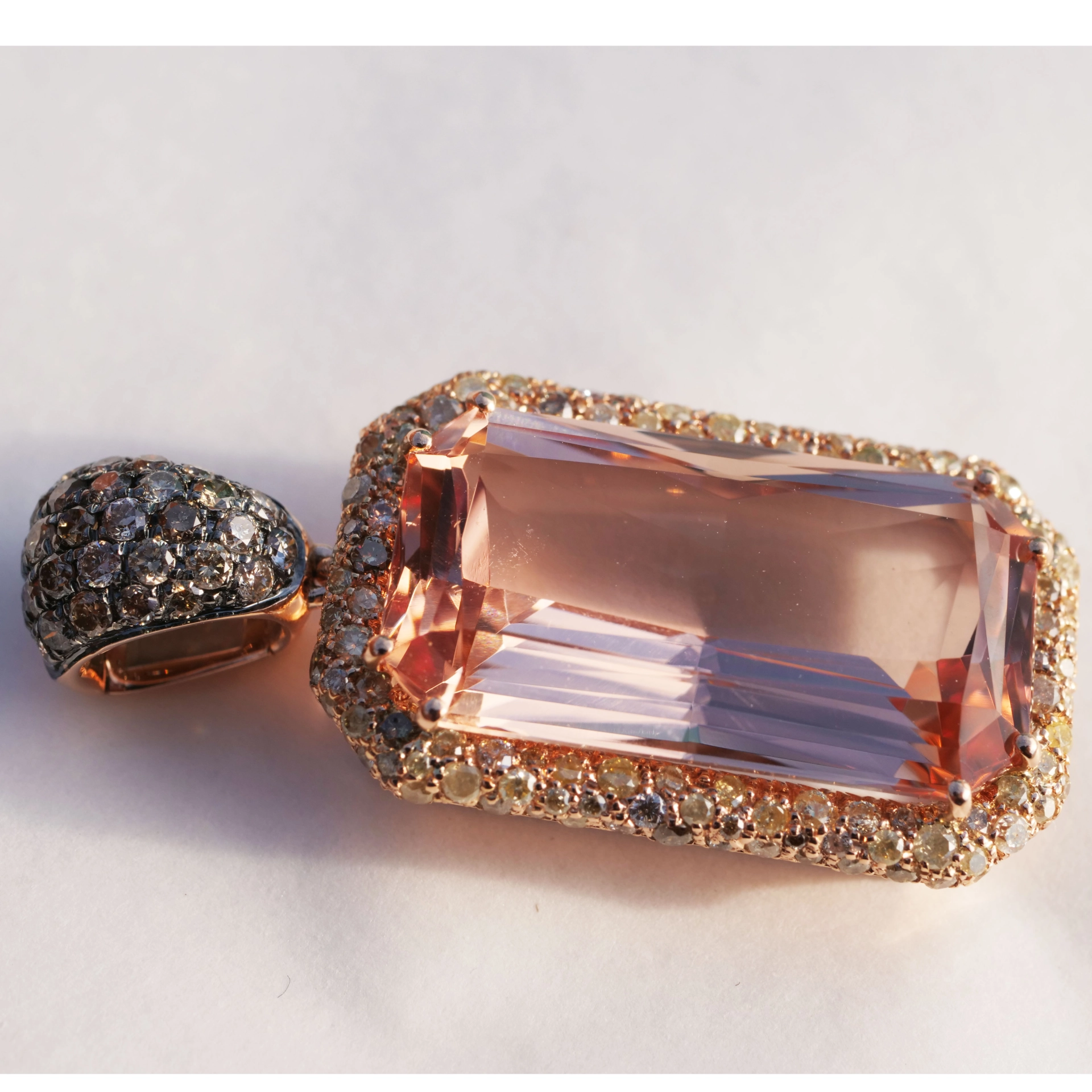 Morganite Diamond Pendant Rosegold 18 kt....wonderful 15 Carat Gem