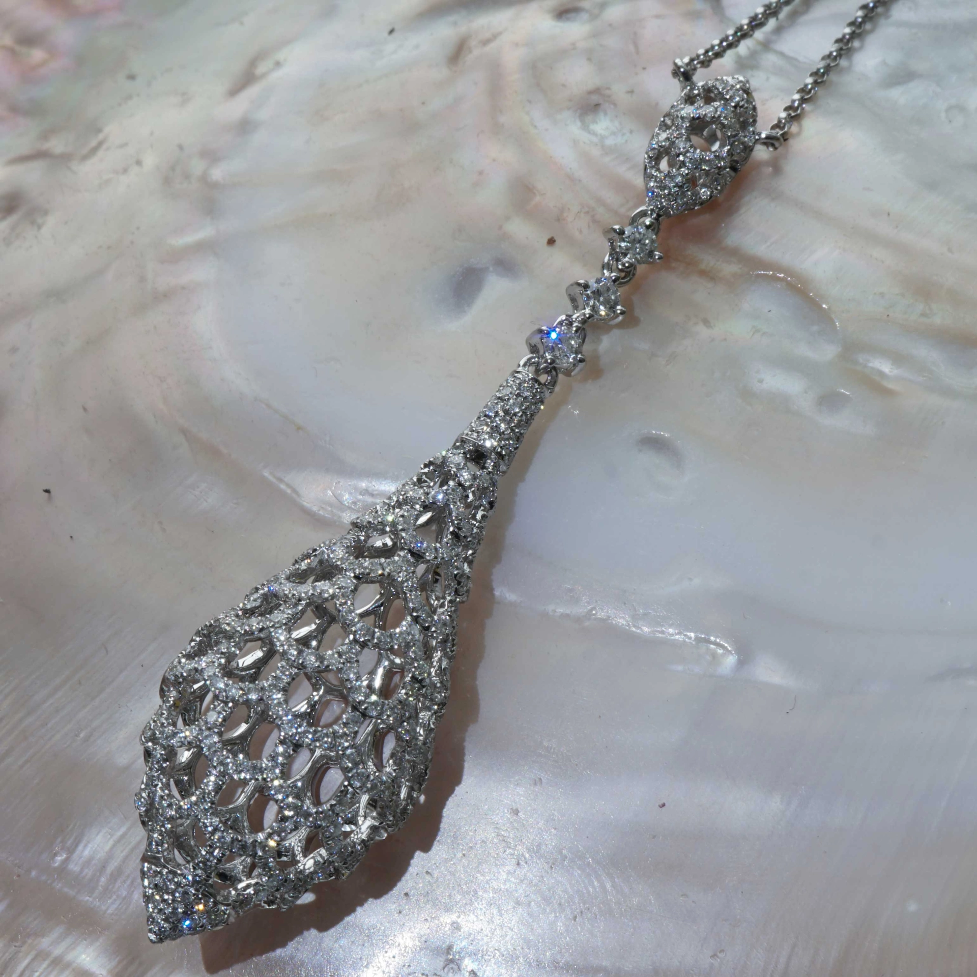 Brilliant pointed Pampel necklace 750 White Gold 1.10 ct TW-W VVS-VS exciting Grid Structure