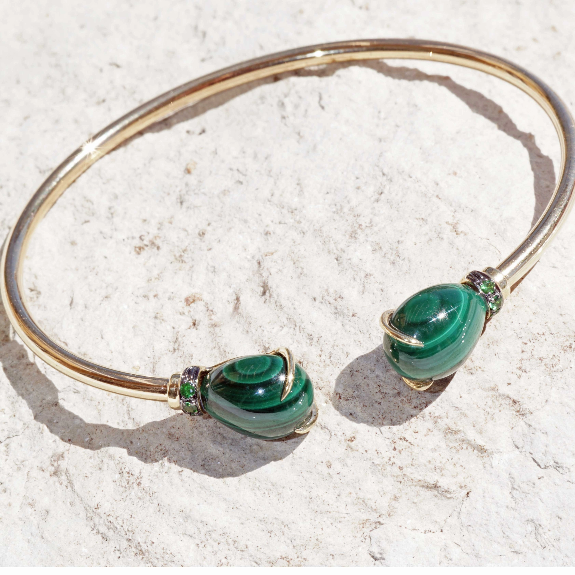 Malachite Tsavorithe Bracelet 18 kt Yellowgold 7 ct ...very nice and elegant!