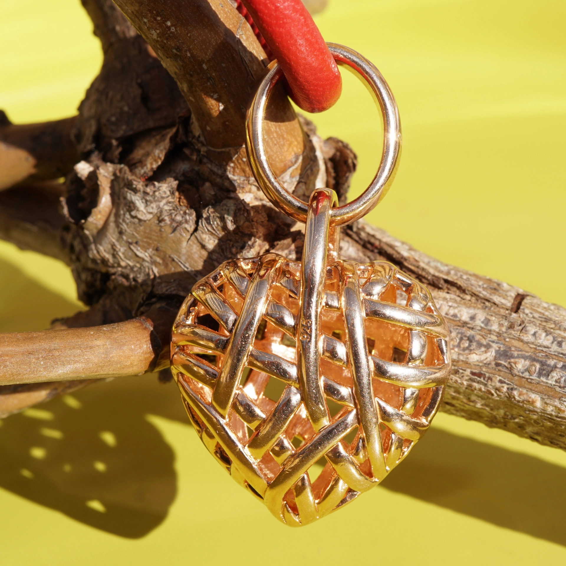 Chilango Wrapped Heart Pendant Silver plated