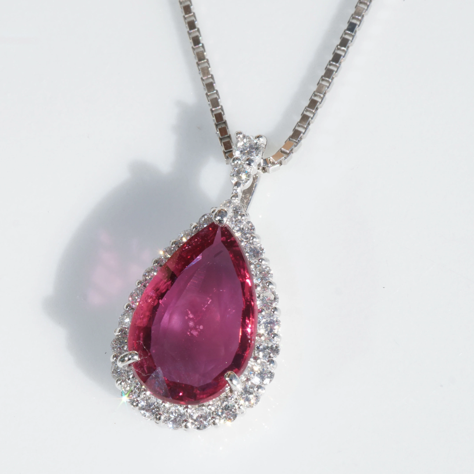 Ruby Brilliant Pendant 3.03 ct unheated Mozambique AIGS Certificate 950 platinum 0.43 ct Rare Size