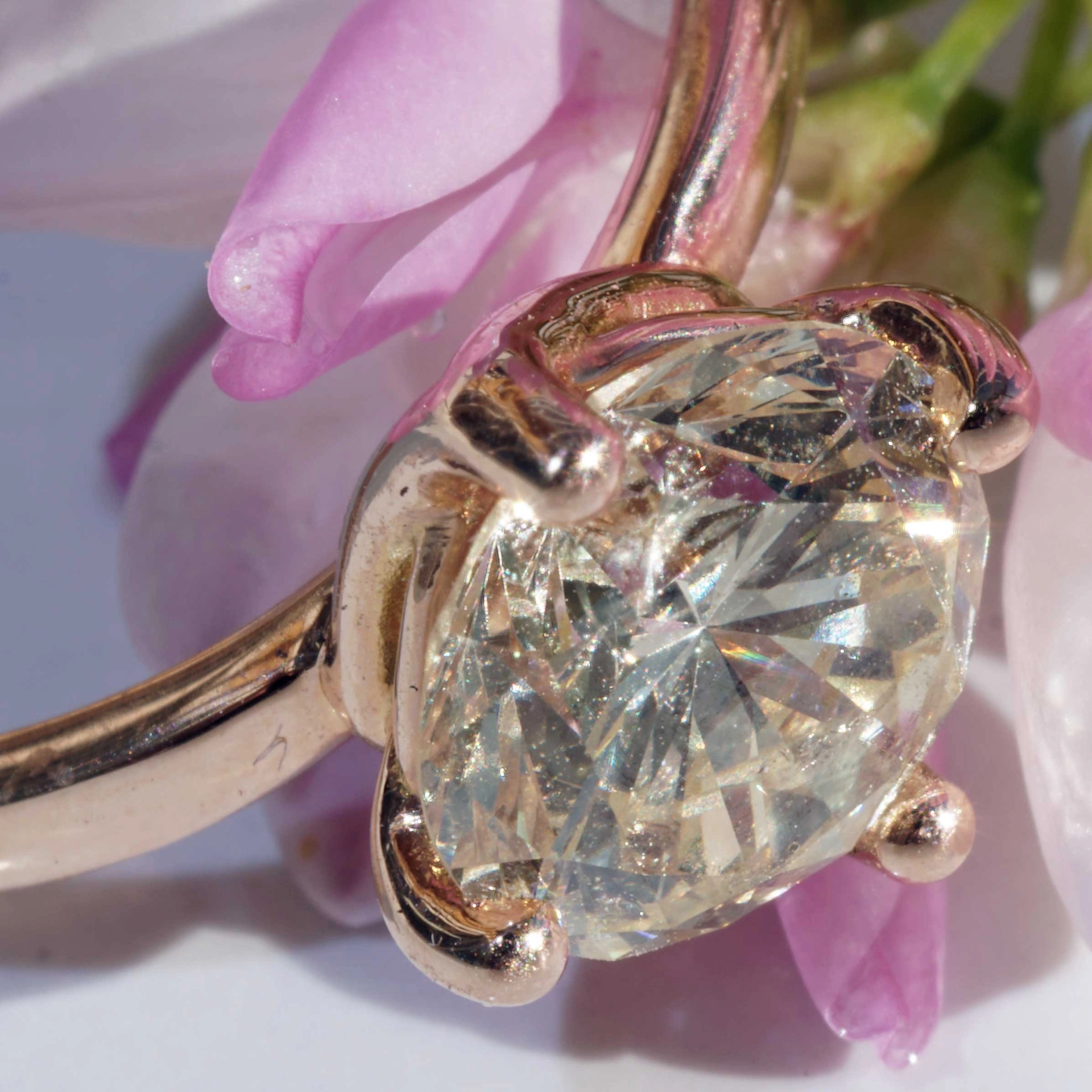 Solitaire Brilliant Ring 18 kt Rose Gold 1.81 ct M / SI...makes your heart beat faster