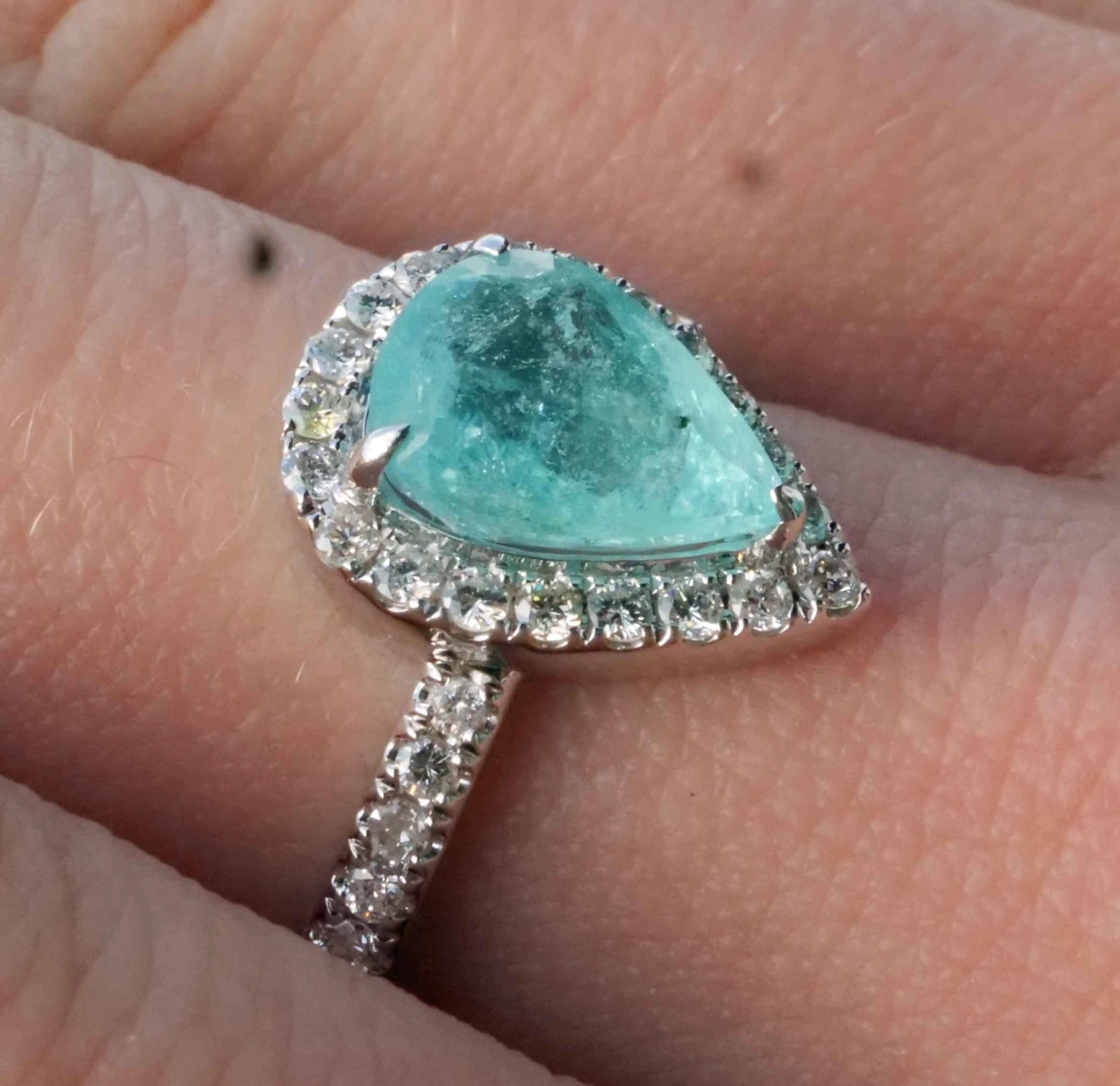 Paraiba Tourmaline Diamond Ring...Whitegold...Blue-Greenish Pool Color 1.93 ct 0.42 ct