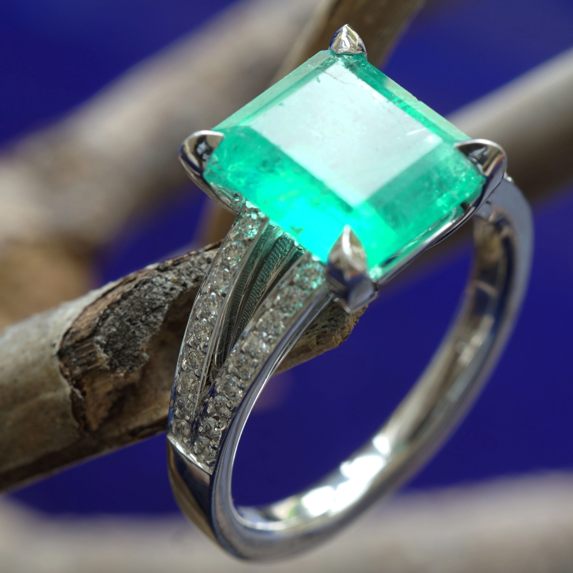 Smaragd Brillant Ring 750er Weissgold 7.82 ct 0.21 ct designed in Valenza
