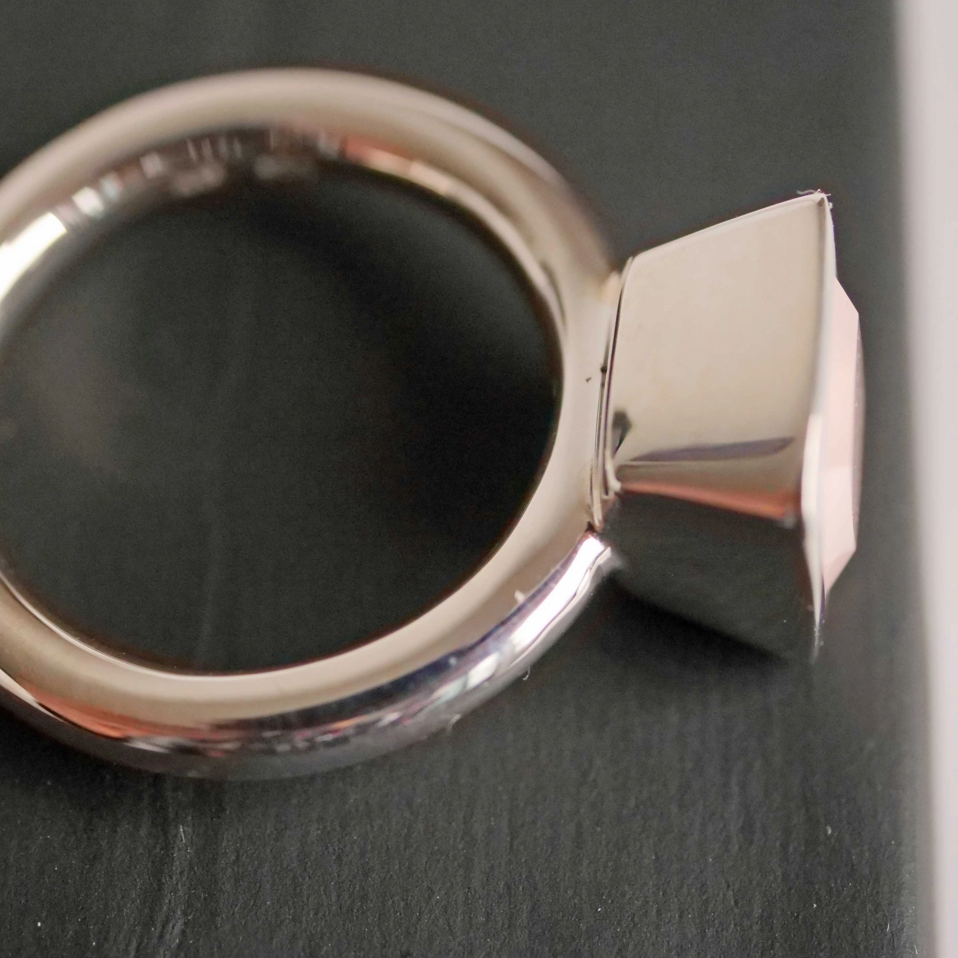 Chilango Ring Sparkling Stars 2 in solid 925 Silver with great milky Rosequartz