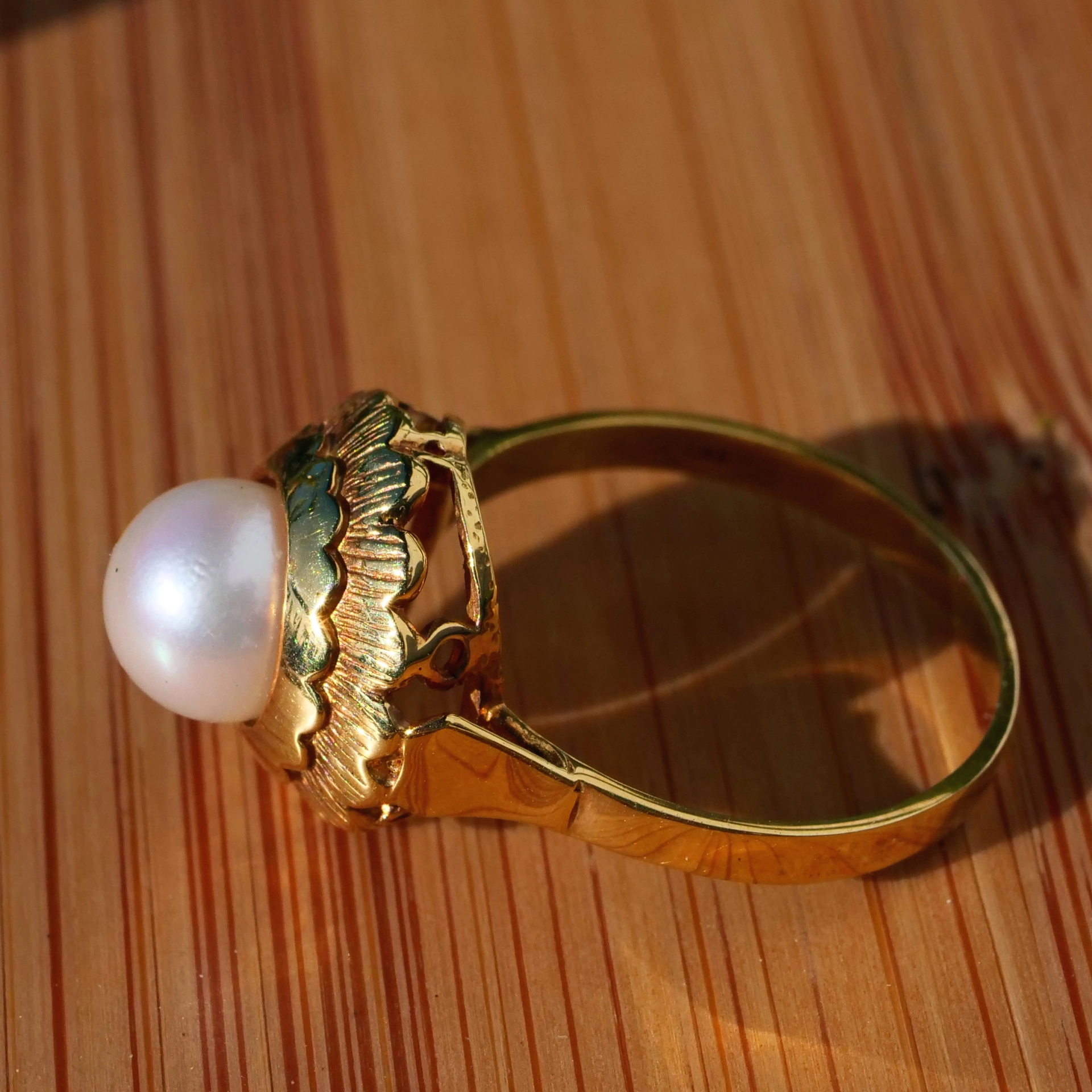 Vintage Ring 14 kt Yellowgold with Akoya Pearl