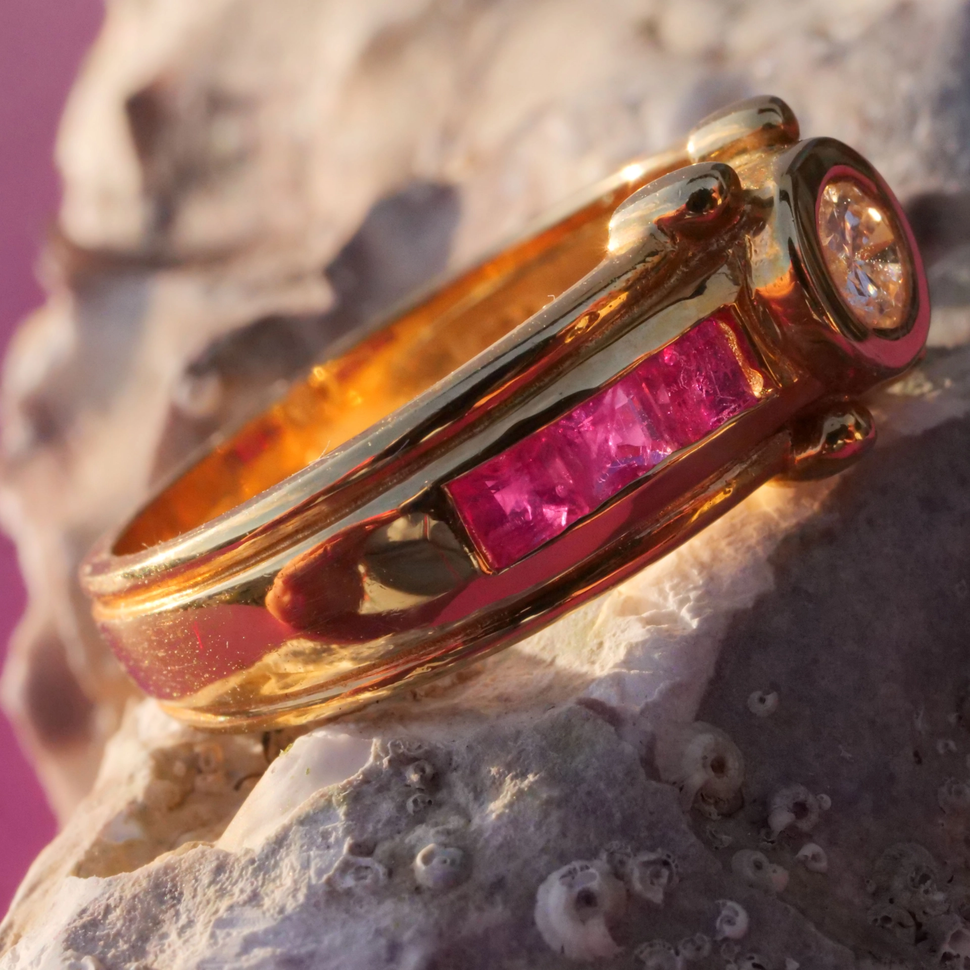 Brilliant Ring 18 kt Yellow Gold new and handmade 0.20 ct TW VVS