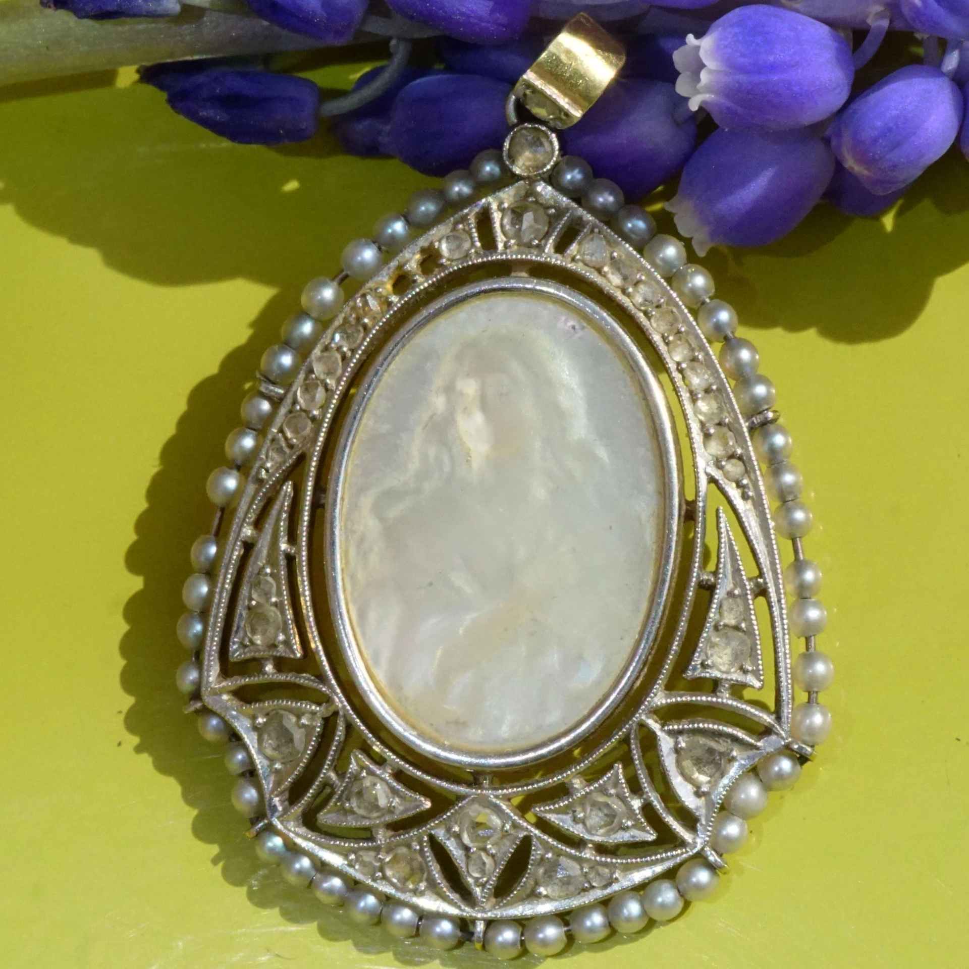 Original Art Nouveau Pendant in Platinum Yellow Gold around 1920