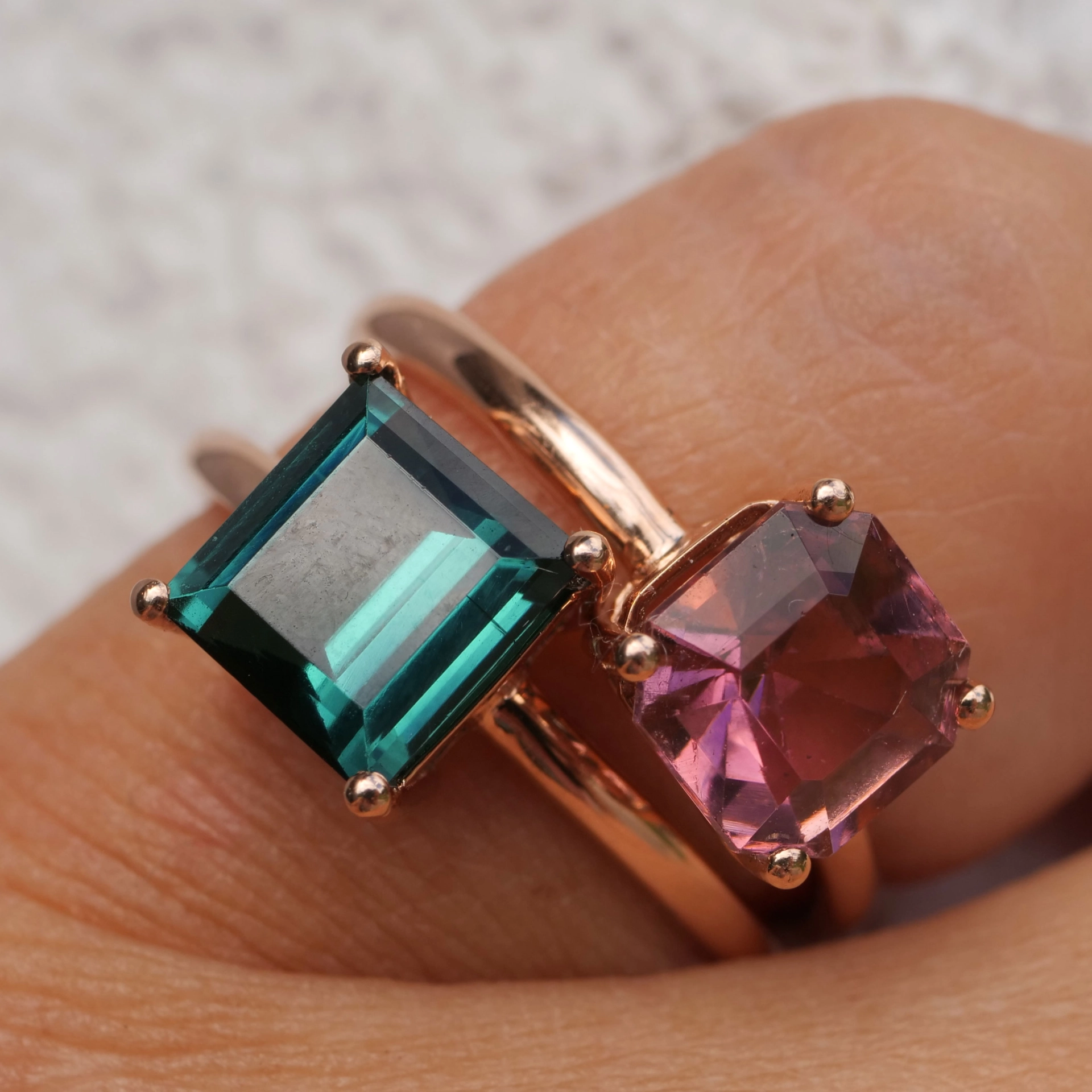 Turmalin Ring 18 kt Rosegold phantastic Color pink bluish
