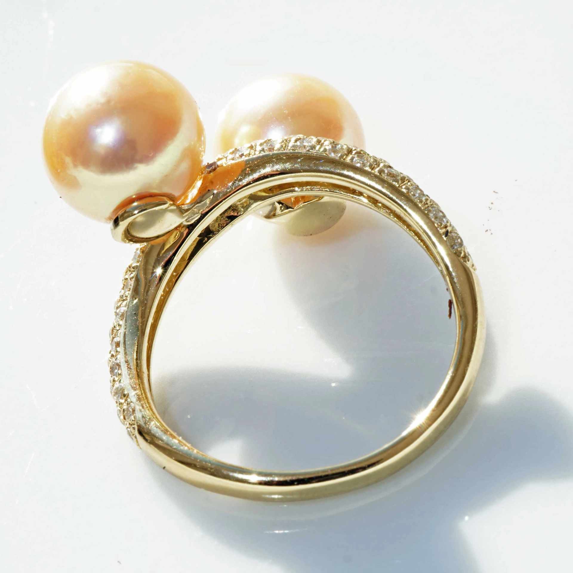 Southsea Pearl Brilliant Ring 18 kt Yellow Gold 0.51 ct W / VS-SI very elegant