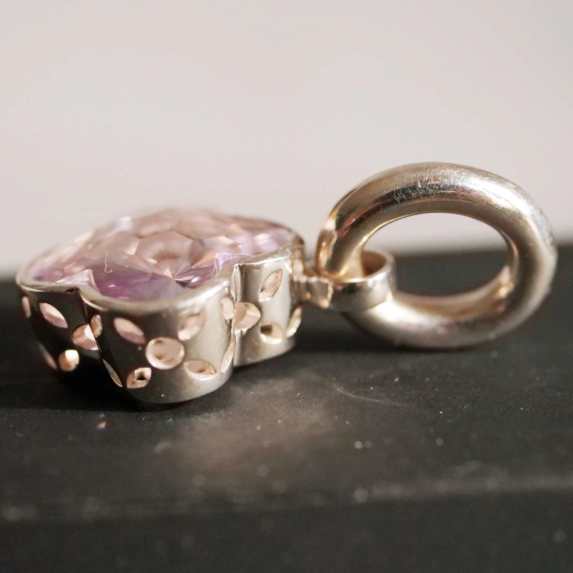 Amethyst Pendant from the Lilli Flower out of Nature Series from the Lifestyle Jewelry Manufacturer Chilango