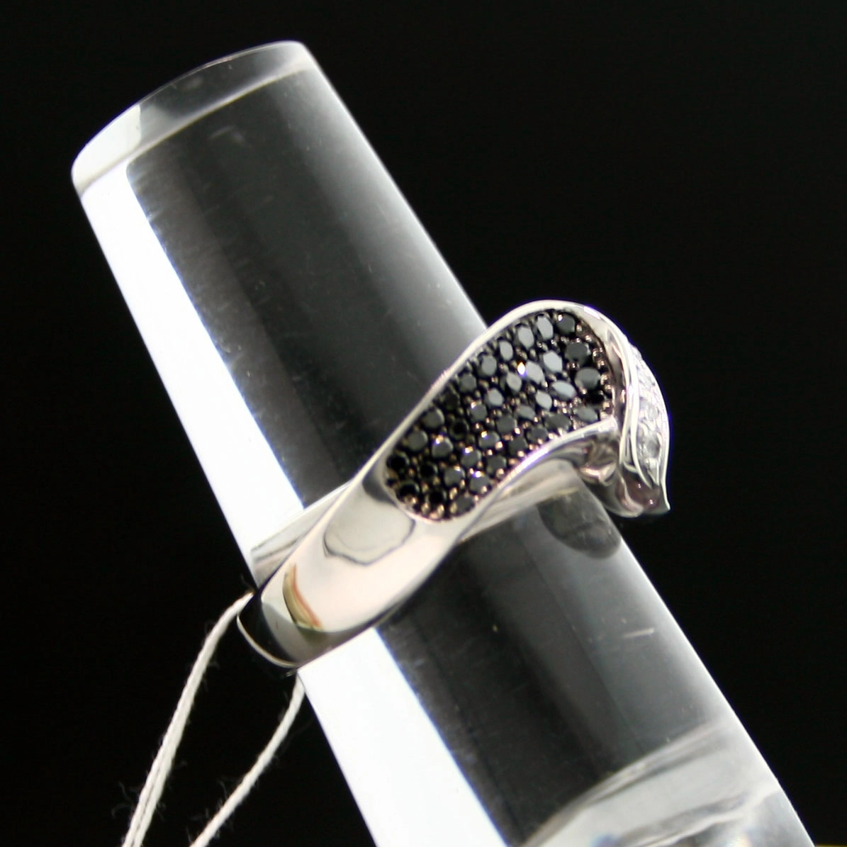 Brillant-Ring, 750er-Gold, schwarze und weiße Diamanten