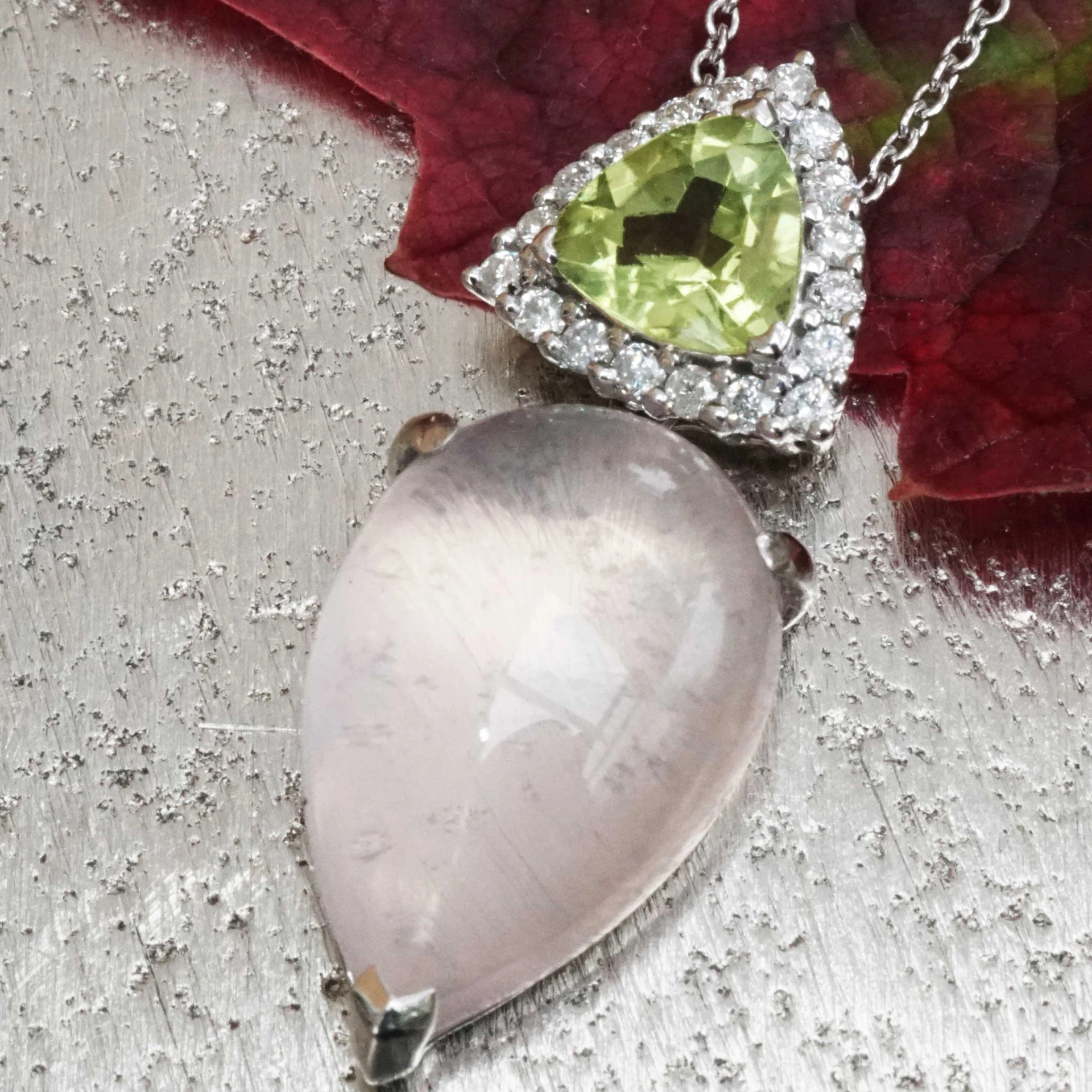 Rose Quartz Peridot Pendant with Chain 18 kt White Gold...lovely pastelcolor