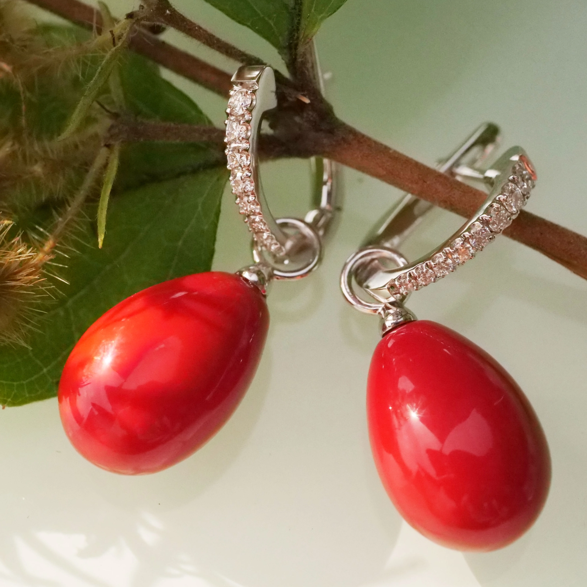Red Sardegna Drop Brilliant Earrings 18 kt White Gold...sooo elegant