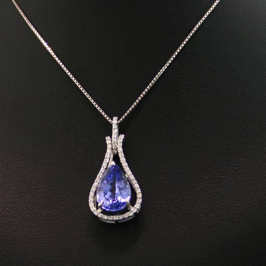 Tansanit-Brillant-Anhänger, 900/-Platin mit Kette in 850/-Platin