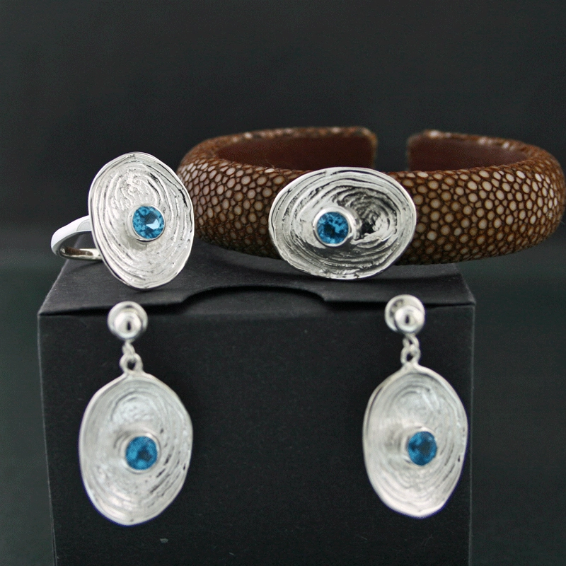 Topas-Rochenleder-Armreif, 925/-Silber