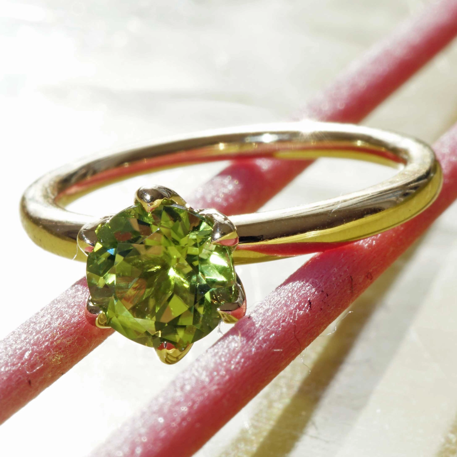 Bestseller Combination Ring made in Valenza...18 kt Yellow Gold with Peridot