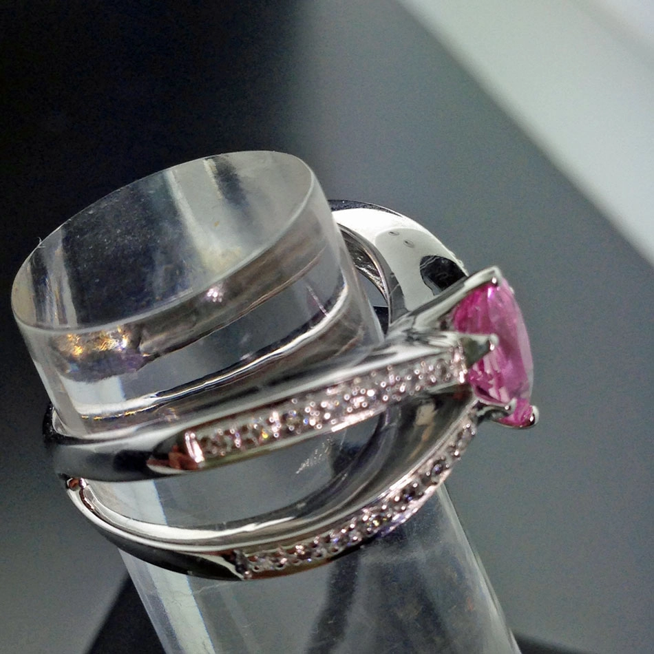 Rosa Saphir-Brillant-Ring-750er-Weißgold