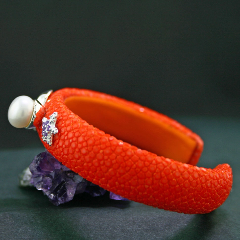Zuchtperl-Amethyst-Rochenleder-Armreif, 925/-Silber