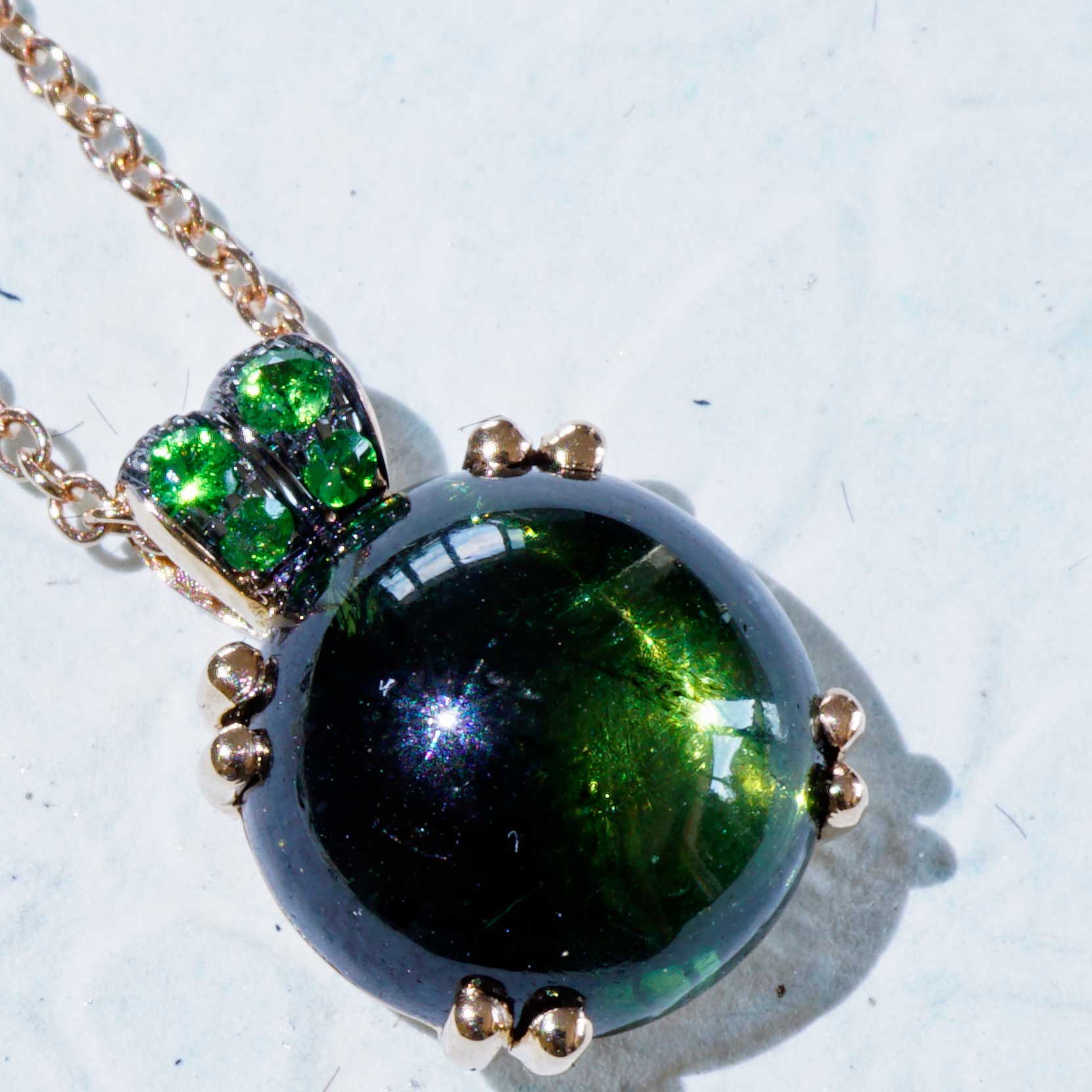 Tourmaline Tsavorite Pendant with Chain 750 Rose Gold... Bubbles.. round Gemstone Cabochons to fall in Love with