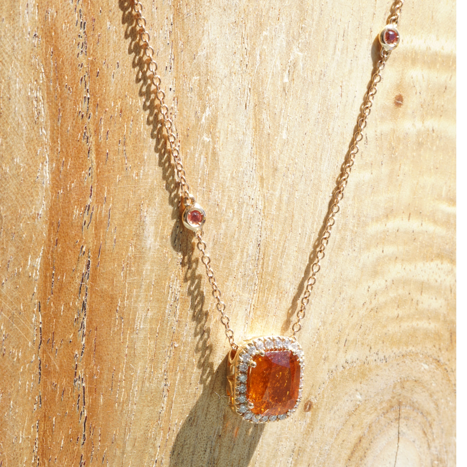 Mandaringarnet Diamond Necklace 18 kt Rosegold...happy Buddha