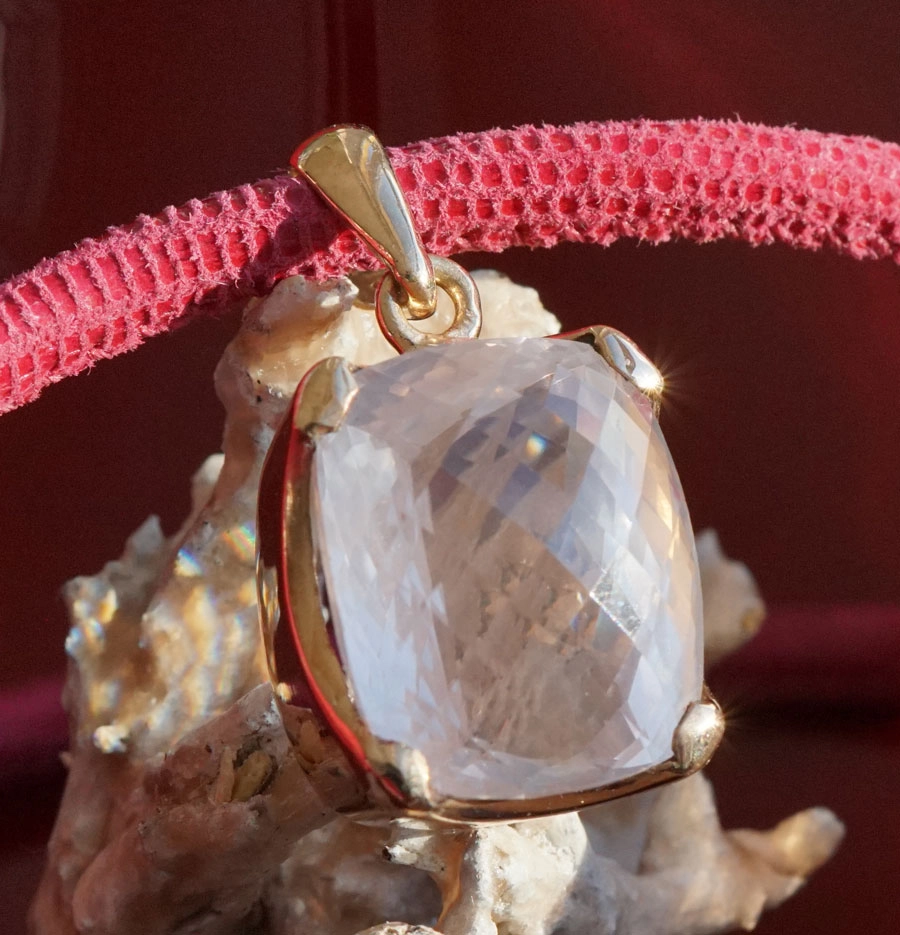 Rosenquarz Anhänger 31 x 17,5 mm Romantic Pink 925er Silber rosevergoldet