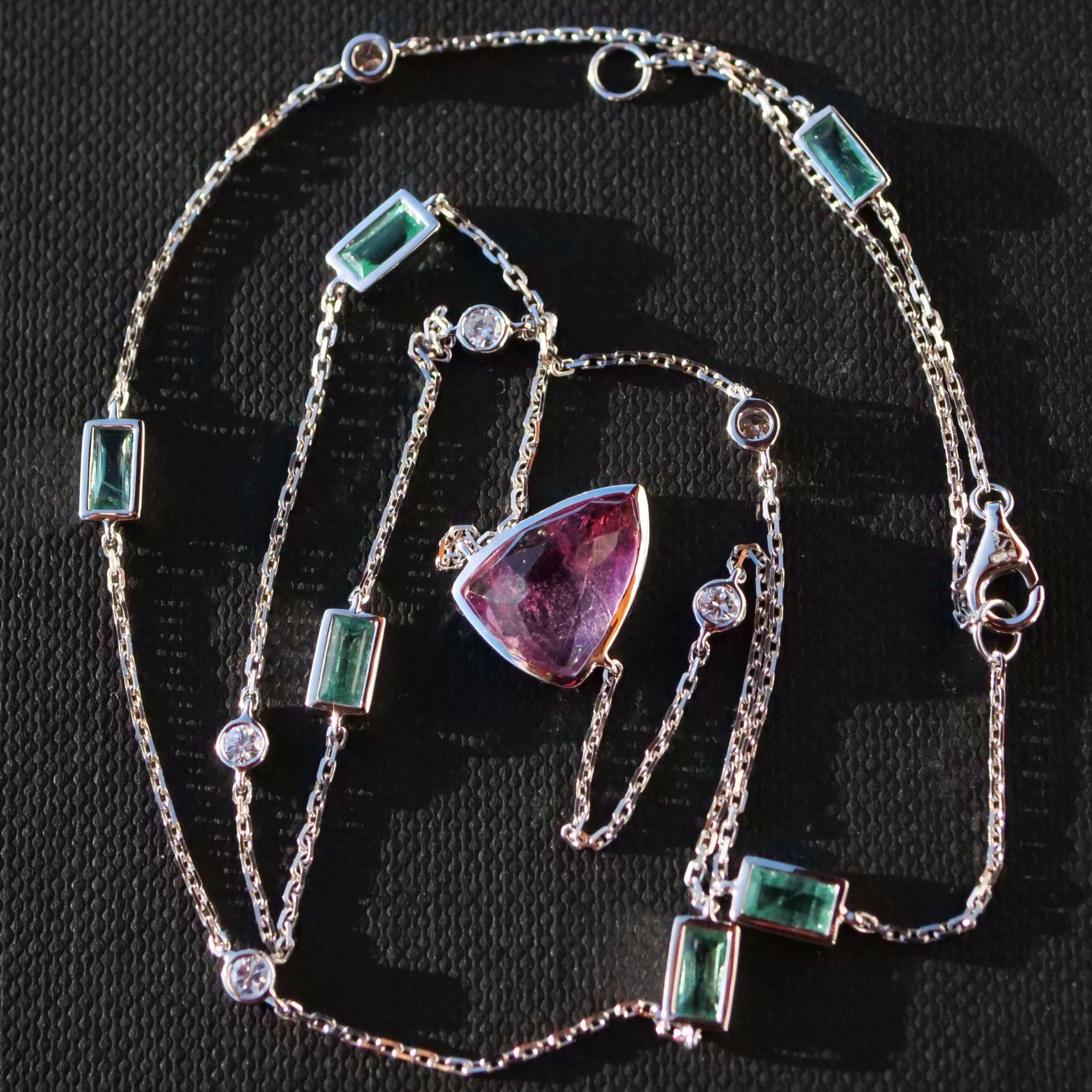 Modern Dream Necklace with kolumbian Emeralds and a Rosecut Turmalin